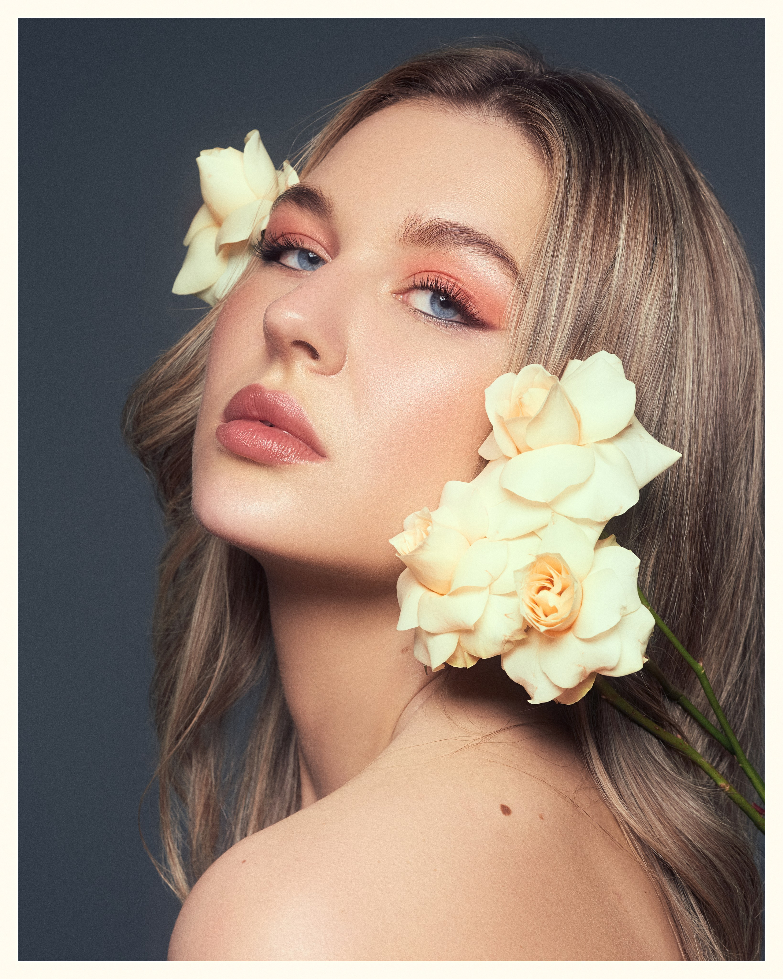 Fotograf, Stuttgart. Portrait, porträt, art, sedcard, studiofotograf stuttgart, polas