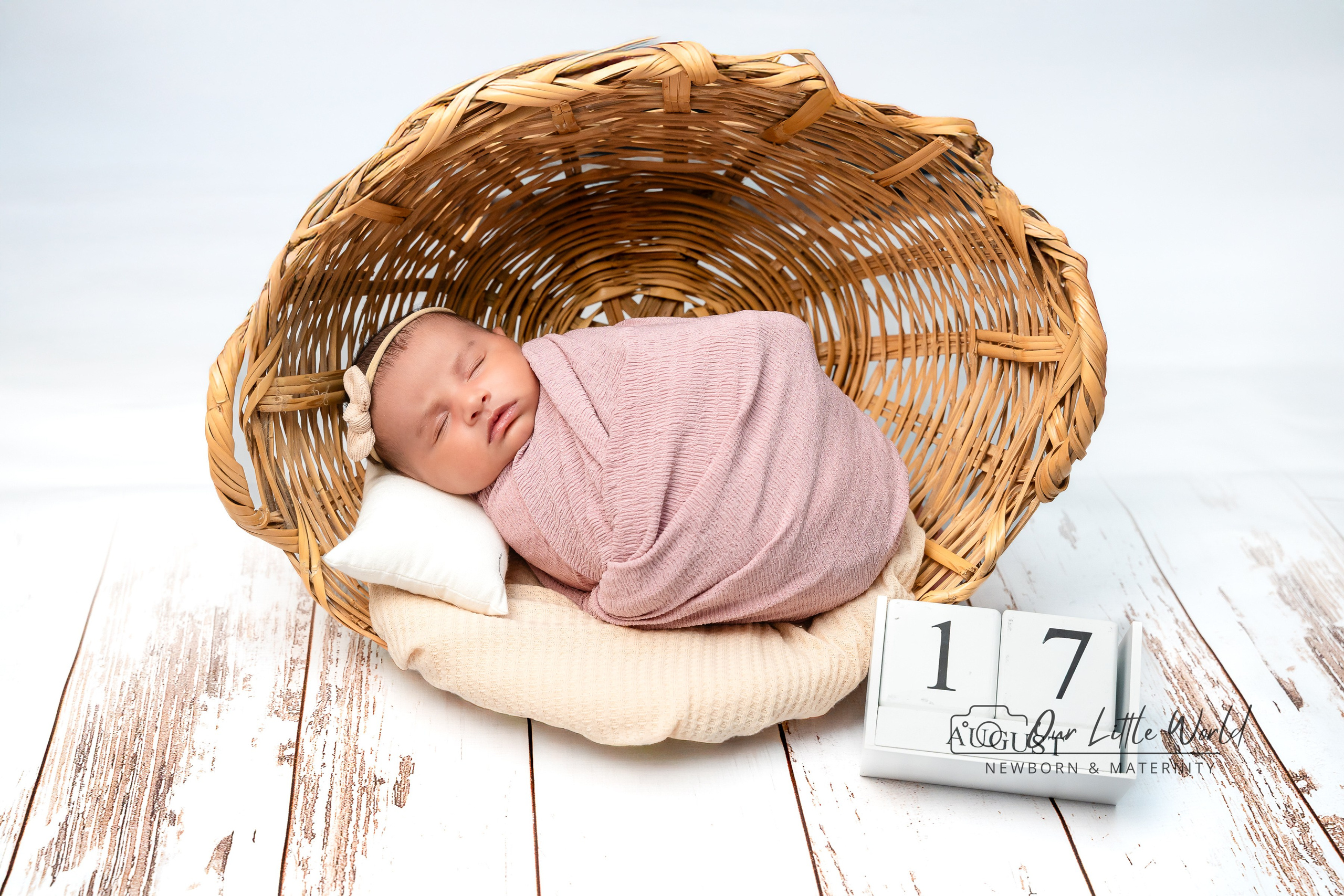 Newborn. Newborn, Maternity & Family Photographer — Our Little World Studio