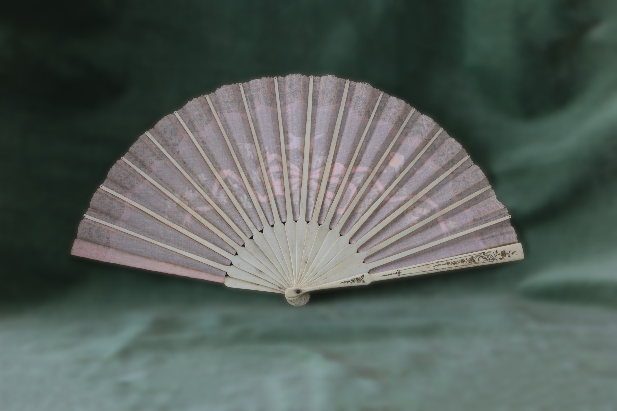 Fanbird. Современнные и актикварные украшения в Барселоне, Москве и Санкт-Петербурге