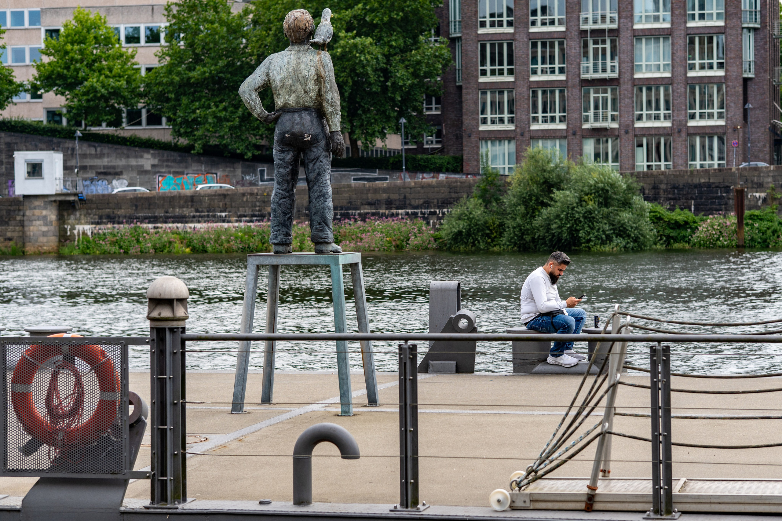 A little bit of street in Bremen #2. URBANSTREETFILES.ART