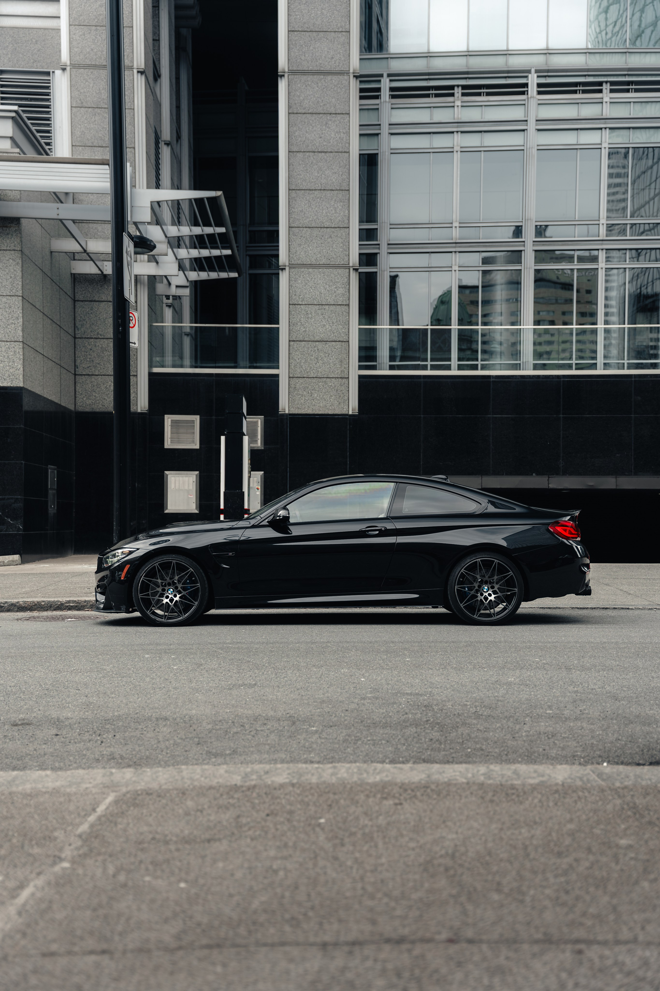 BMW M4 F82. Photographer in Paris — Vitalii Motruk