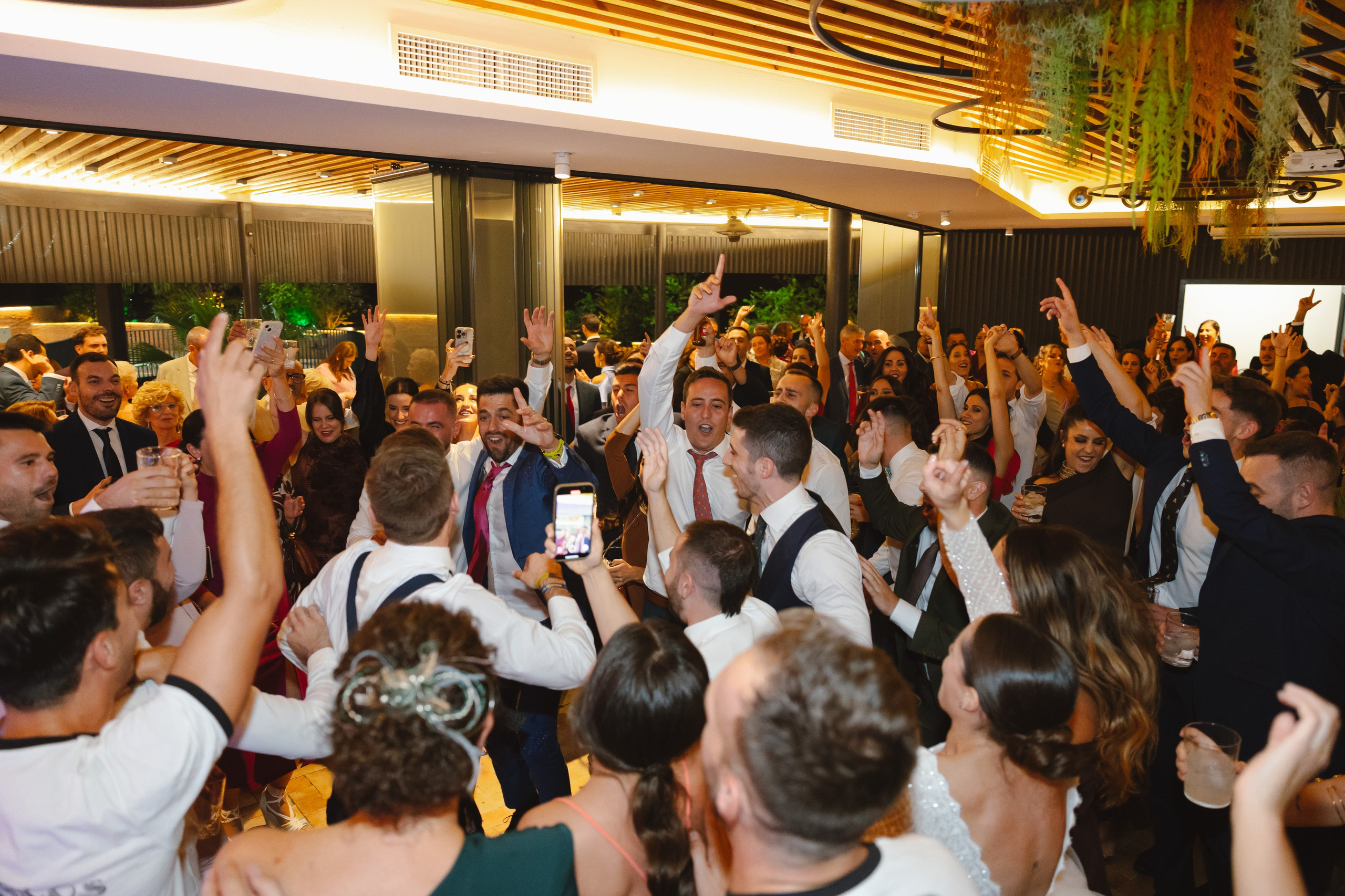 EVA & GUILLE. Fotógrafo y Videografo de bodas y eventos