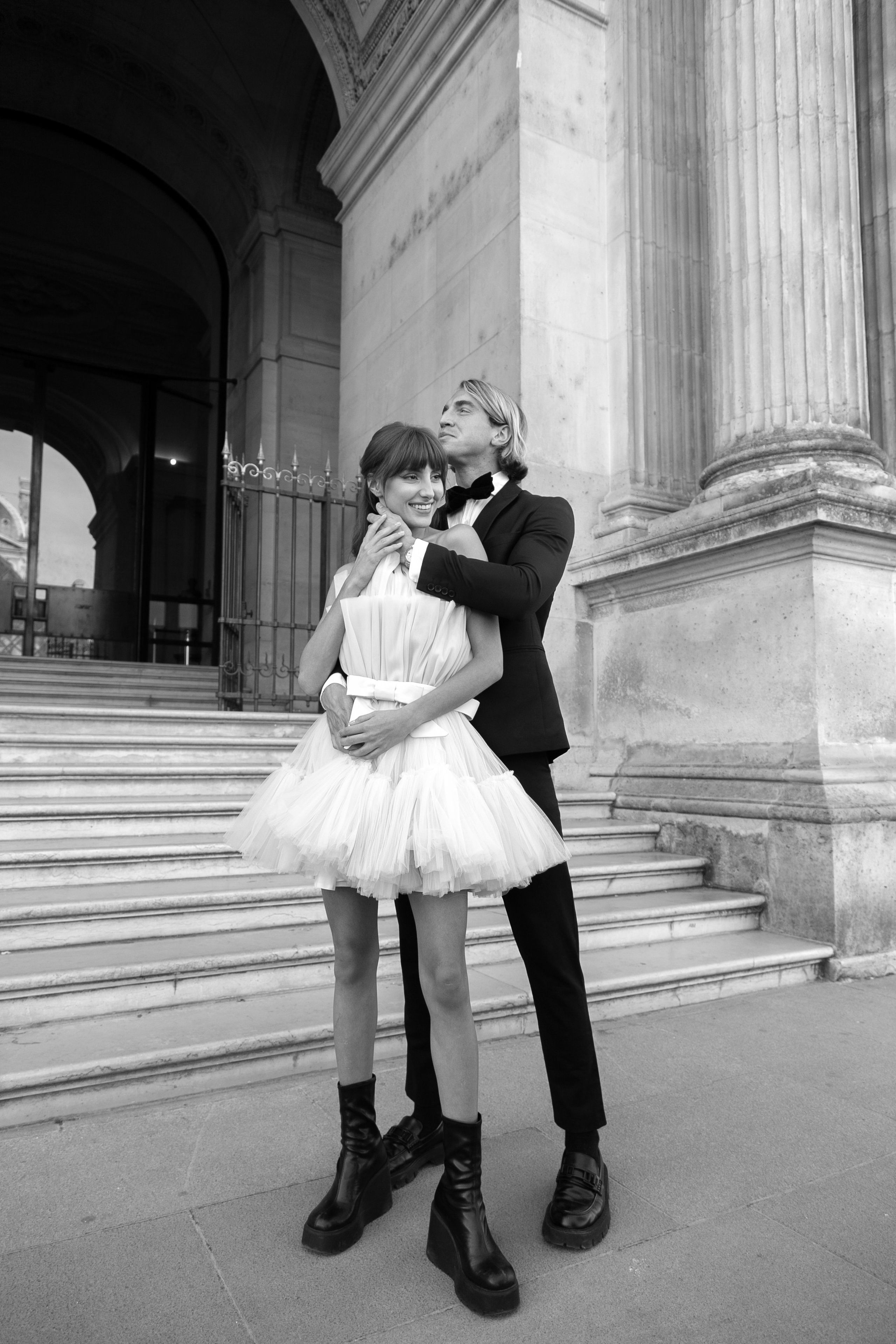 Musée du Louvre / Clémence & Pierrot. Wedding, event and family photographer in Paris, Emilian Olaru