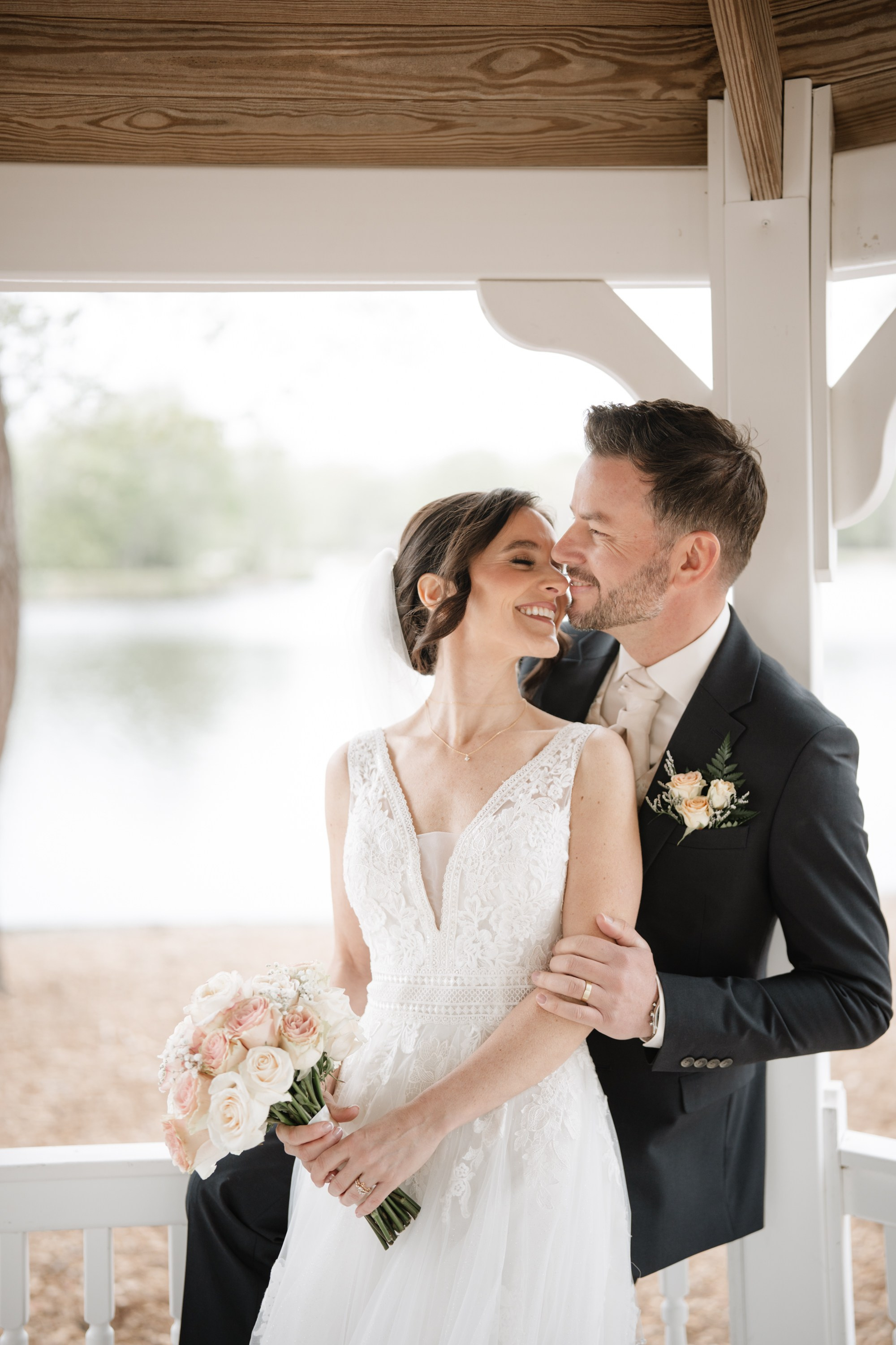 Liza and Jody. Philadelphia, PA. Portrait and wedding photographer in New York