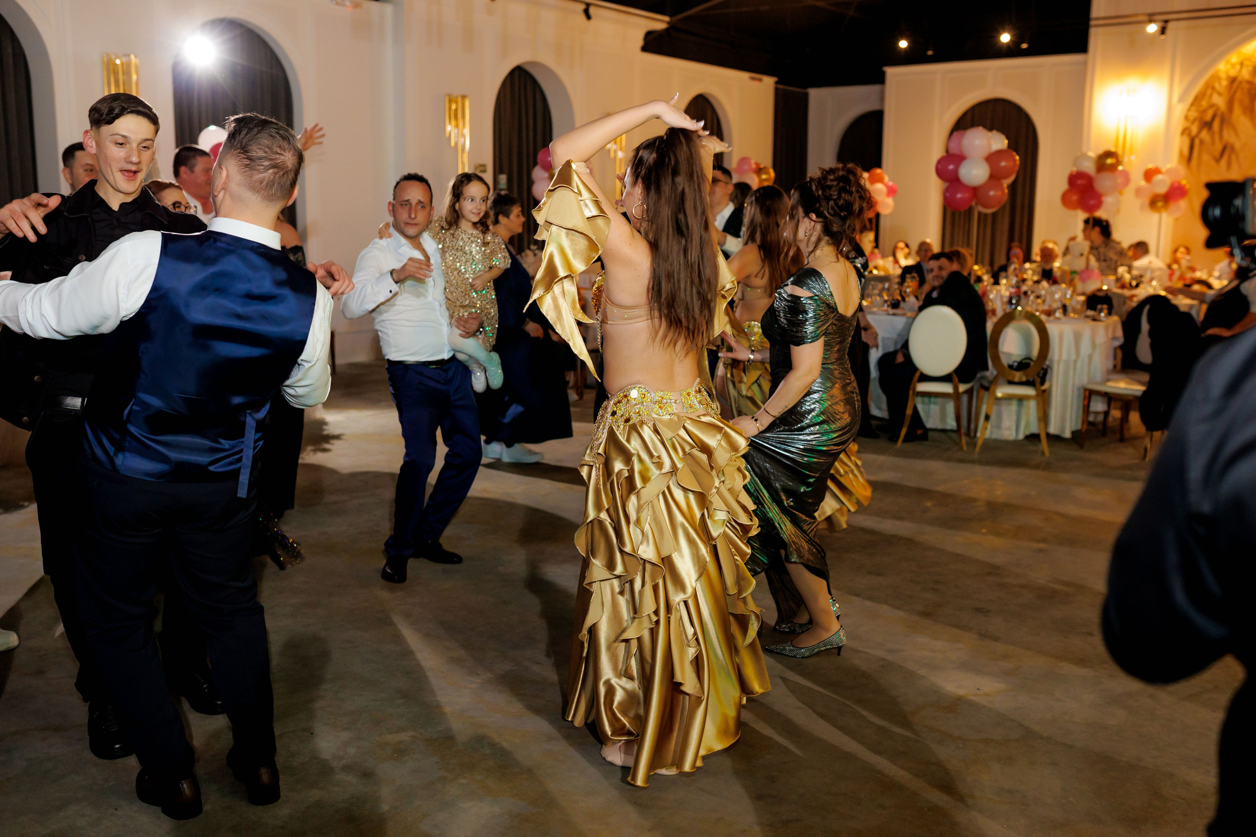 Povestea voastră, regizată de noi |Cristi Turculet Videograf Nuntă Suceava | wedding highlight. Servicii foto-video profesionale, pentru momente de neuitat