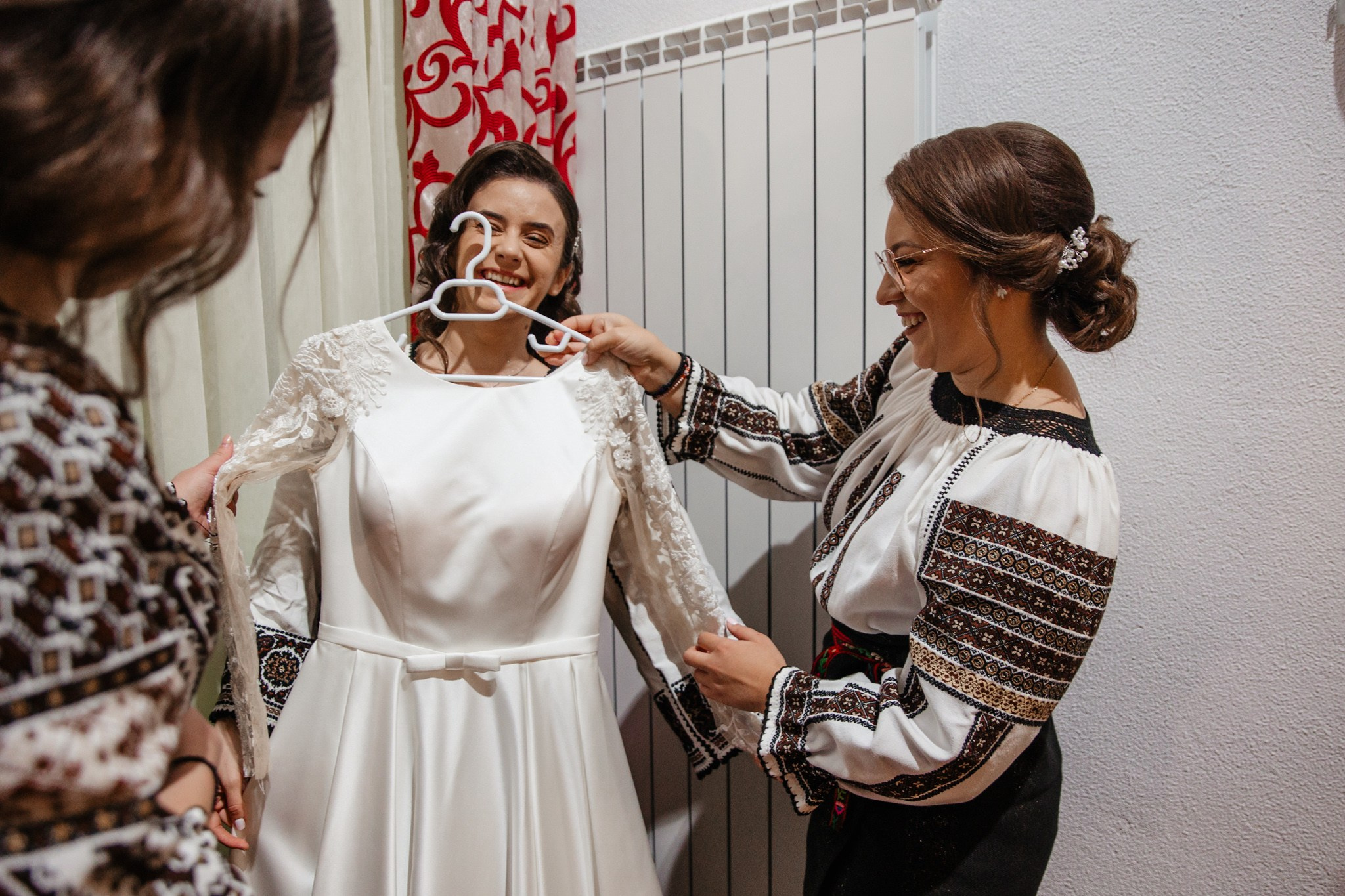 Nunta de Poveste la Sucevița: Cristi și Andreea. Servicii foto-video profesionale, pentru momente de neuitat