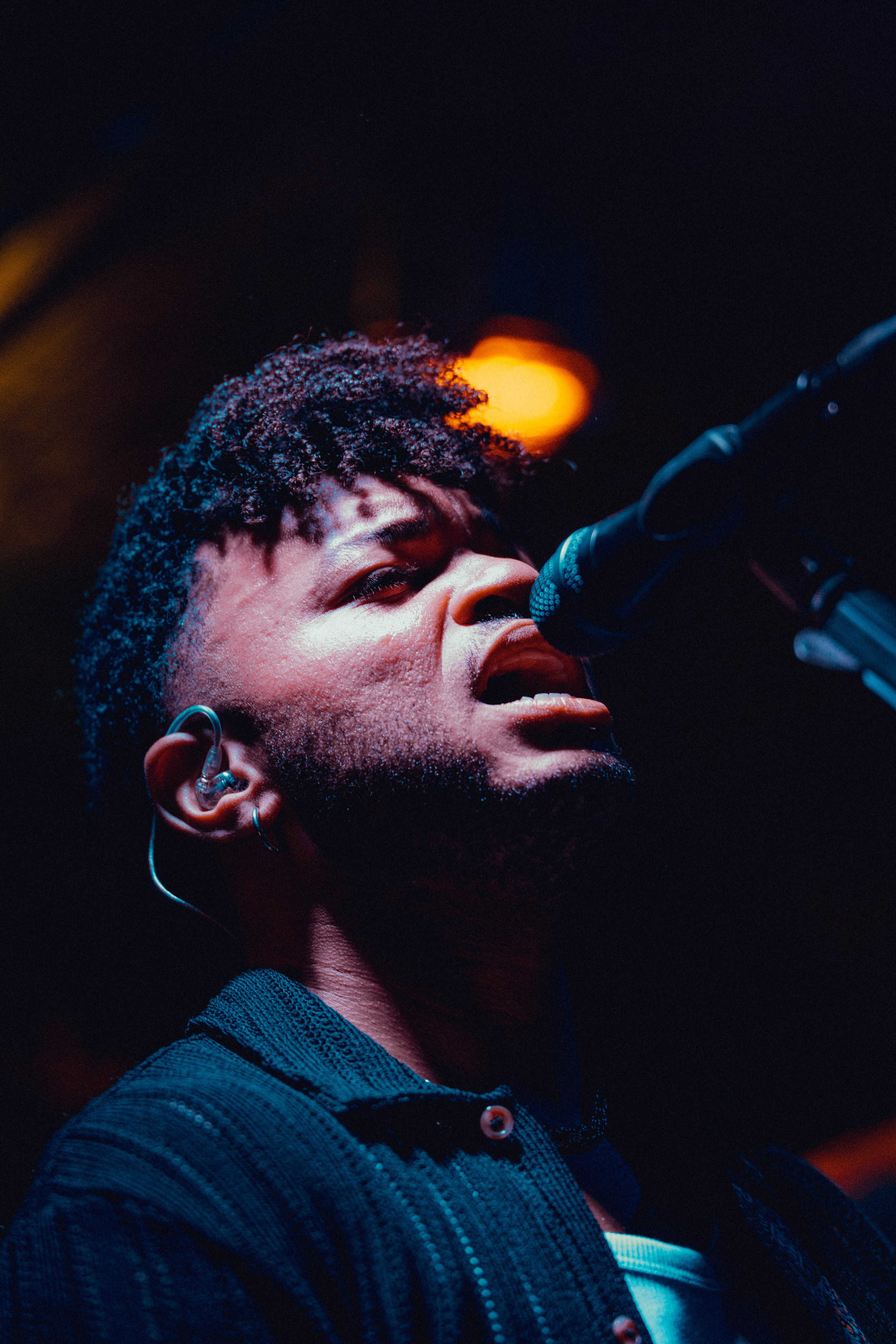 MoonShot. Concert and portrait photographer in Prague