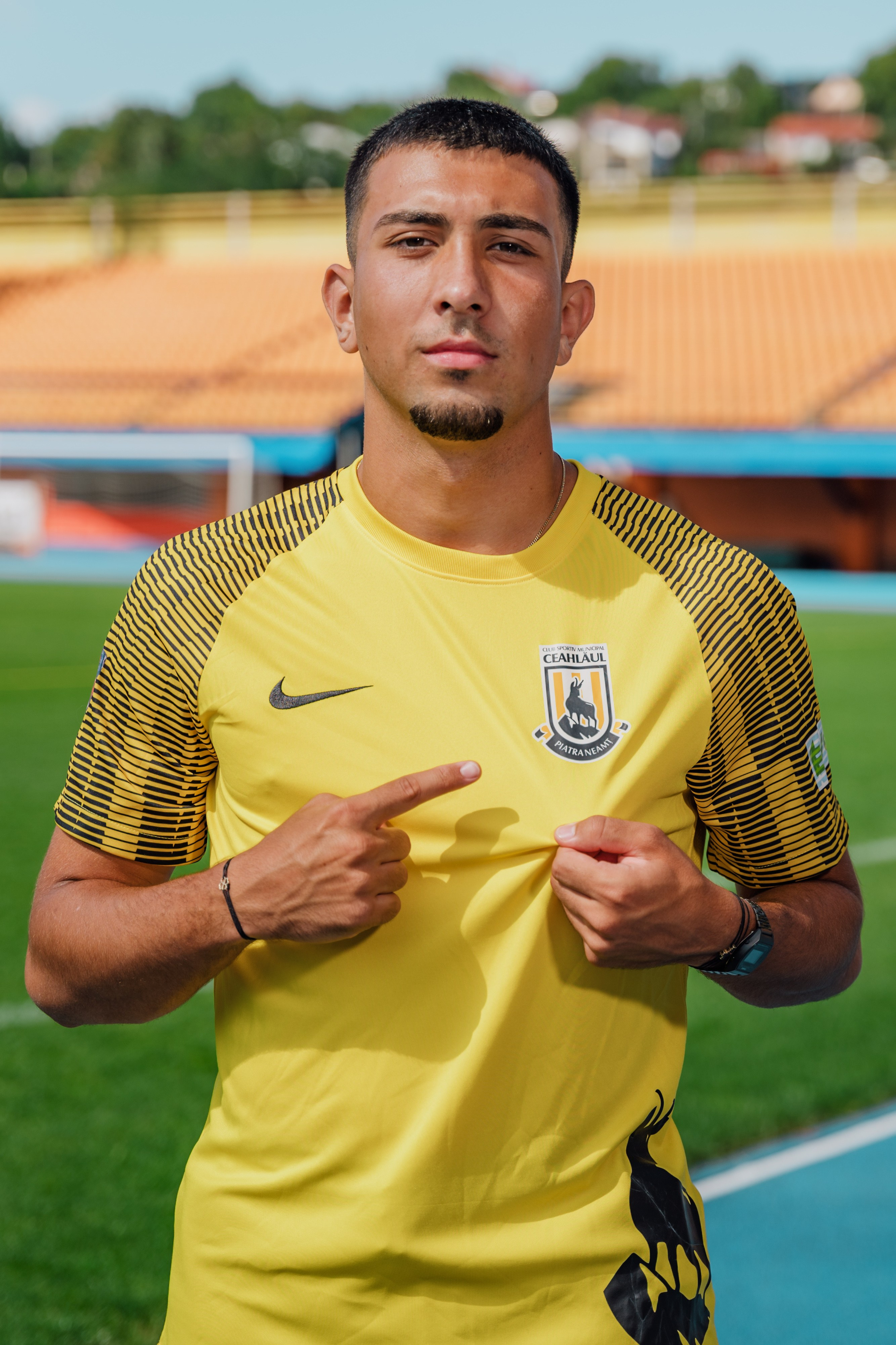 Folha. Dragosbaciuartphotographer