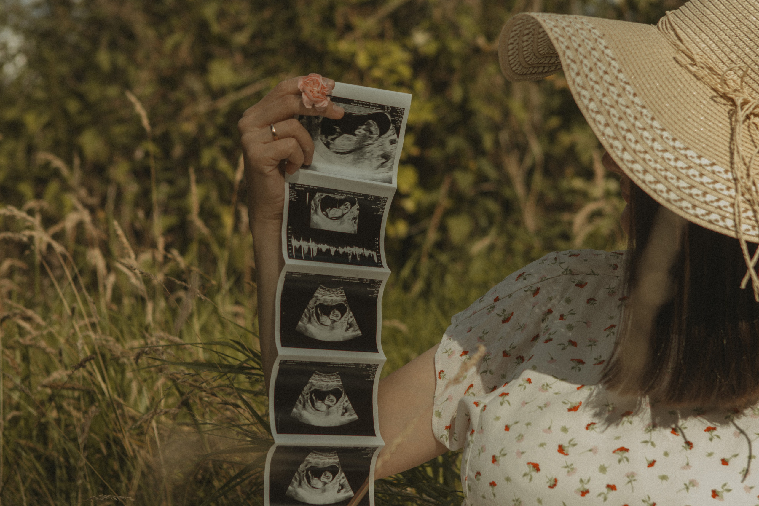 Expecting Pregnancy. Photographer Margarita Antonova in Naas, Co Kildare