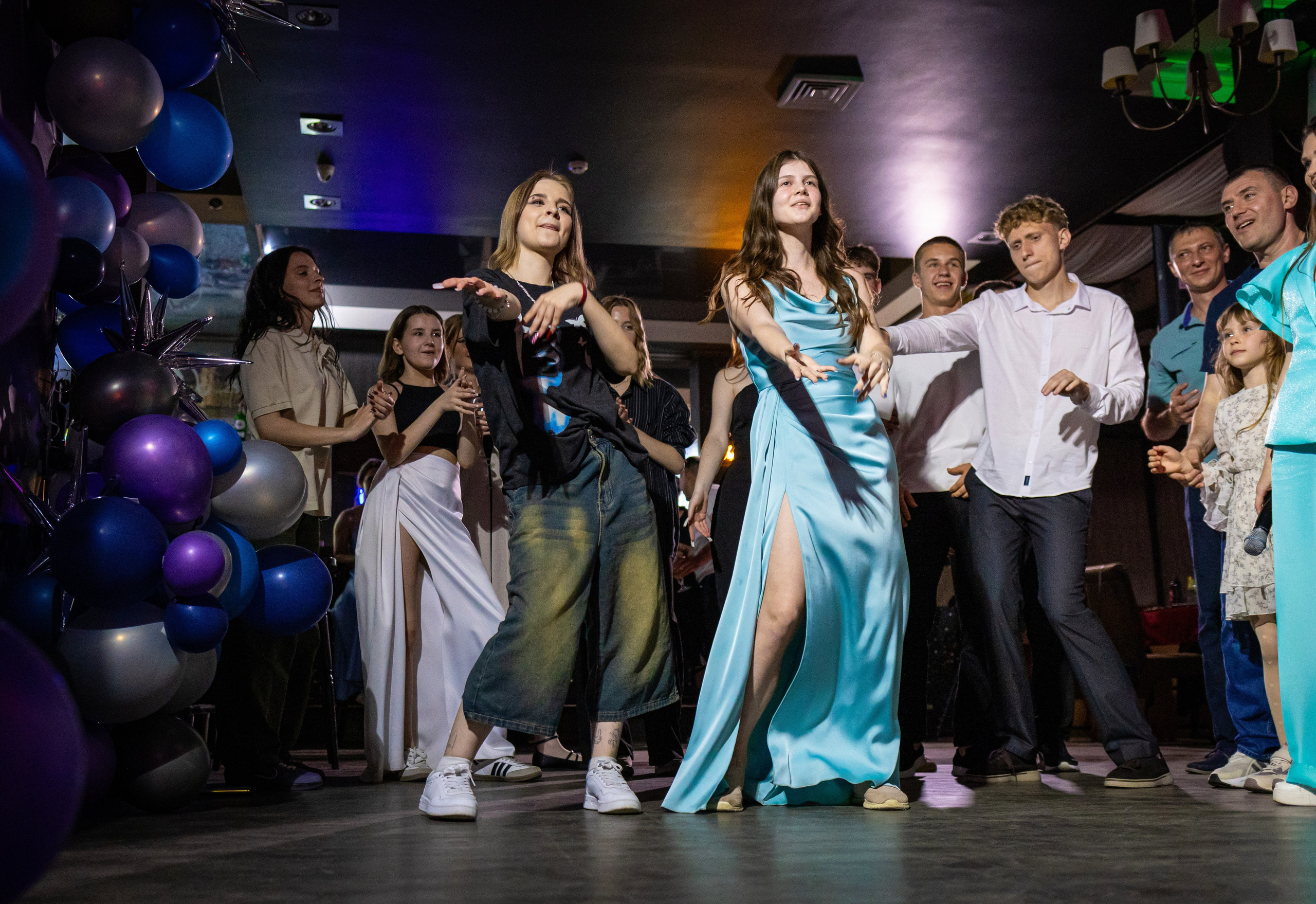 Пример фотосессии последний звонок и выпускной 11А, все в куче по очереди