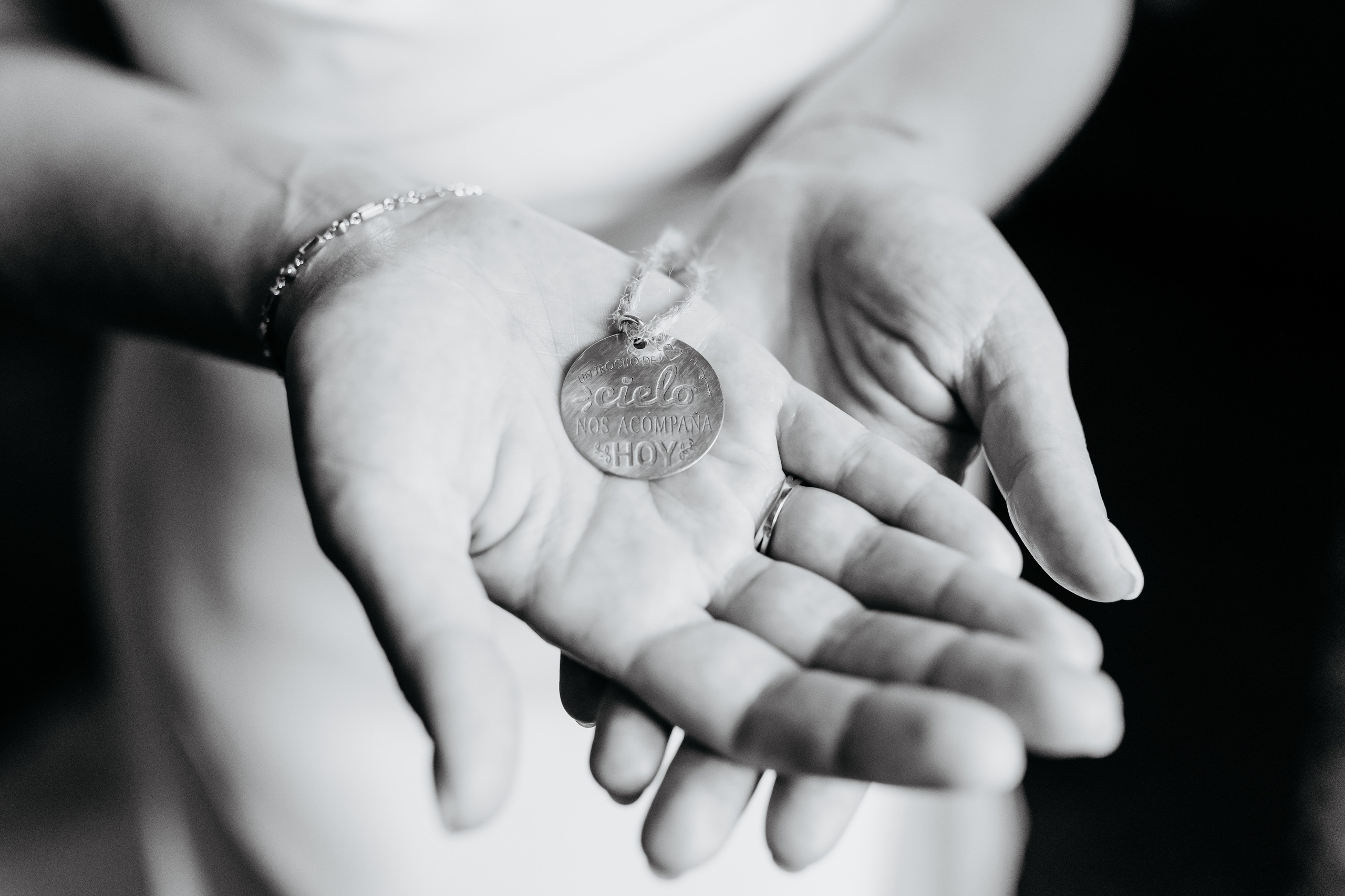 Víctor y Carmen. Ramoné Fotografía · Fotógrafo de Bodas en Alicante, Murcia y Valencia | Reportaje Natural y Documental