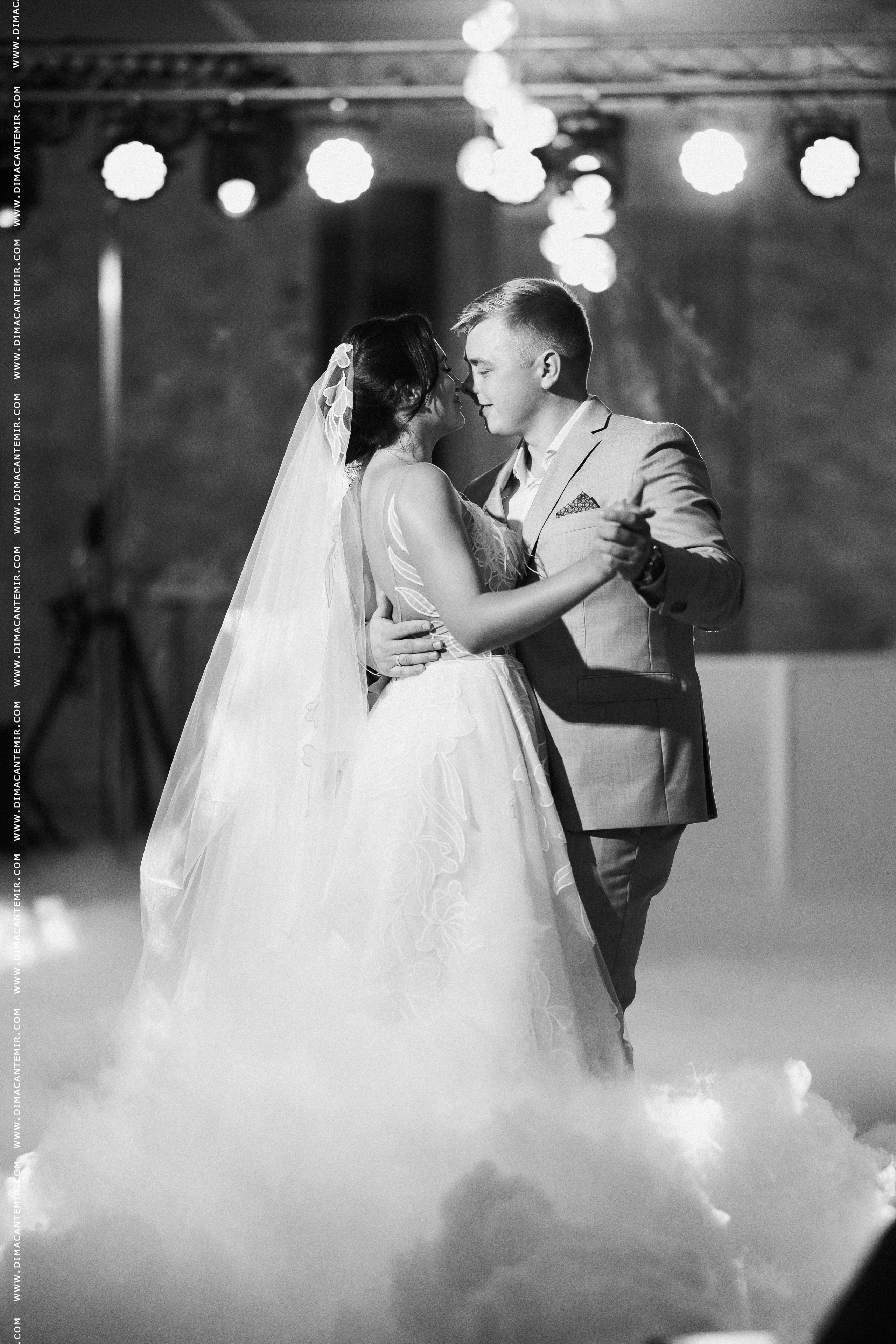 VLAD + YANA. Fotograf de nuntă în Chisinau, Moldova. Poze și Video Comerciale