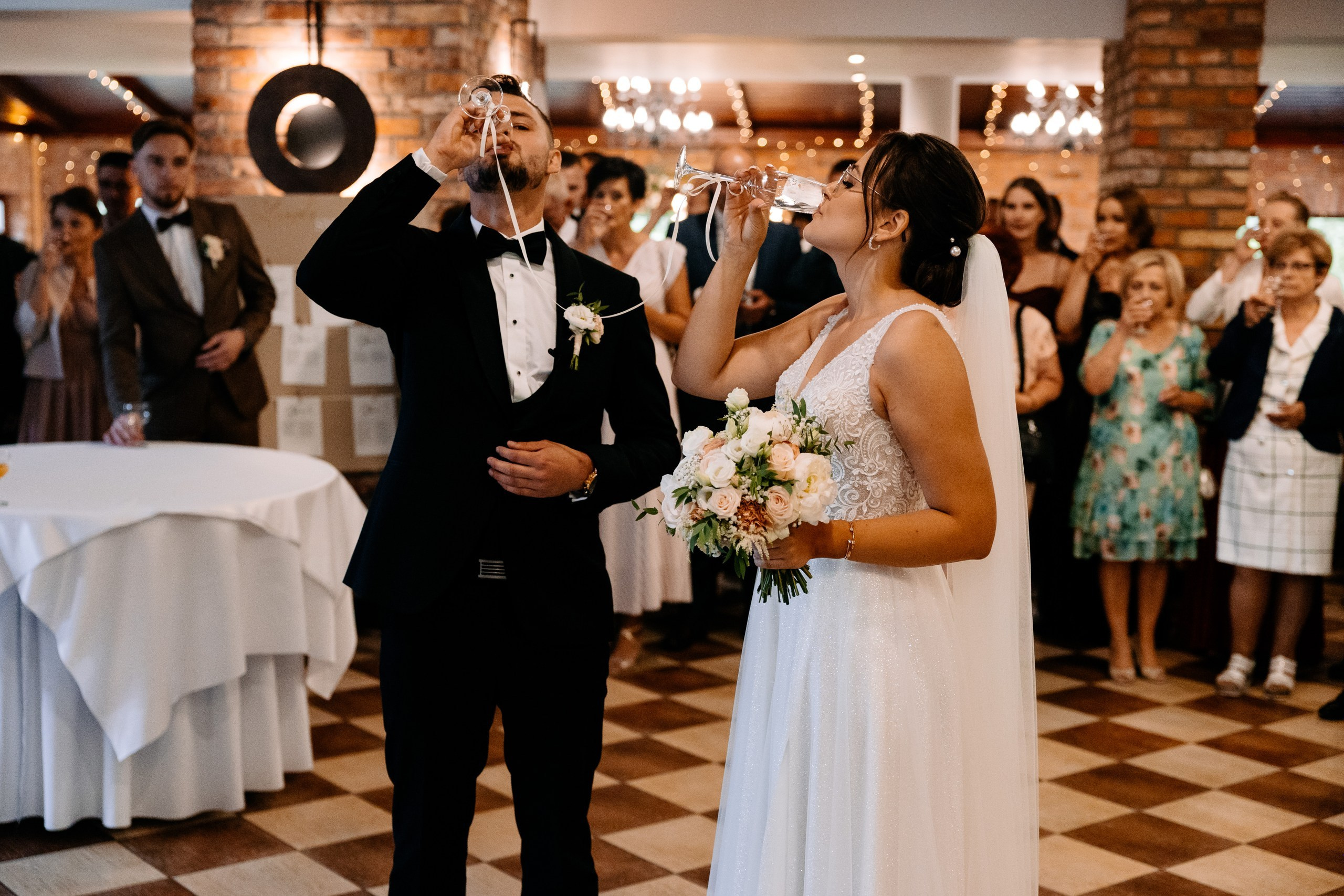 Klaudia ♡ Adrian. Fotograf Ślubny Warszawa - Sesje Biznesowe Rodzinne Eventy