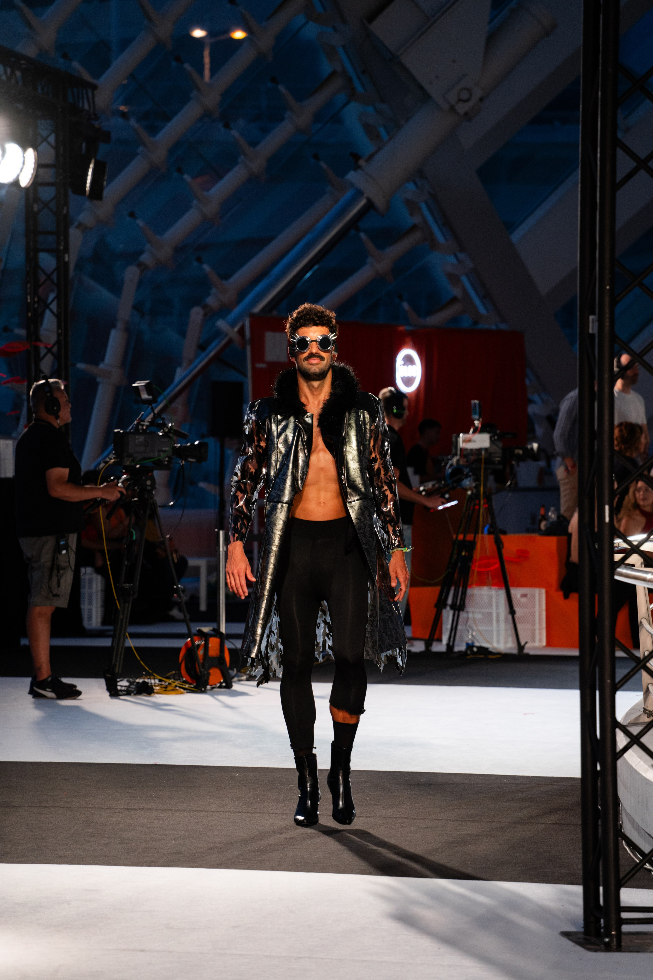 Fashion. Fotógrafo retratos, marcas y contenido en Valencia, España, Europa