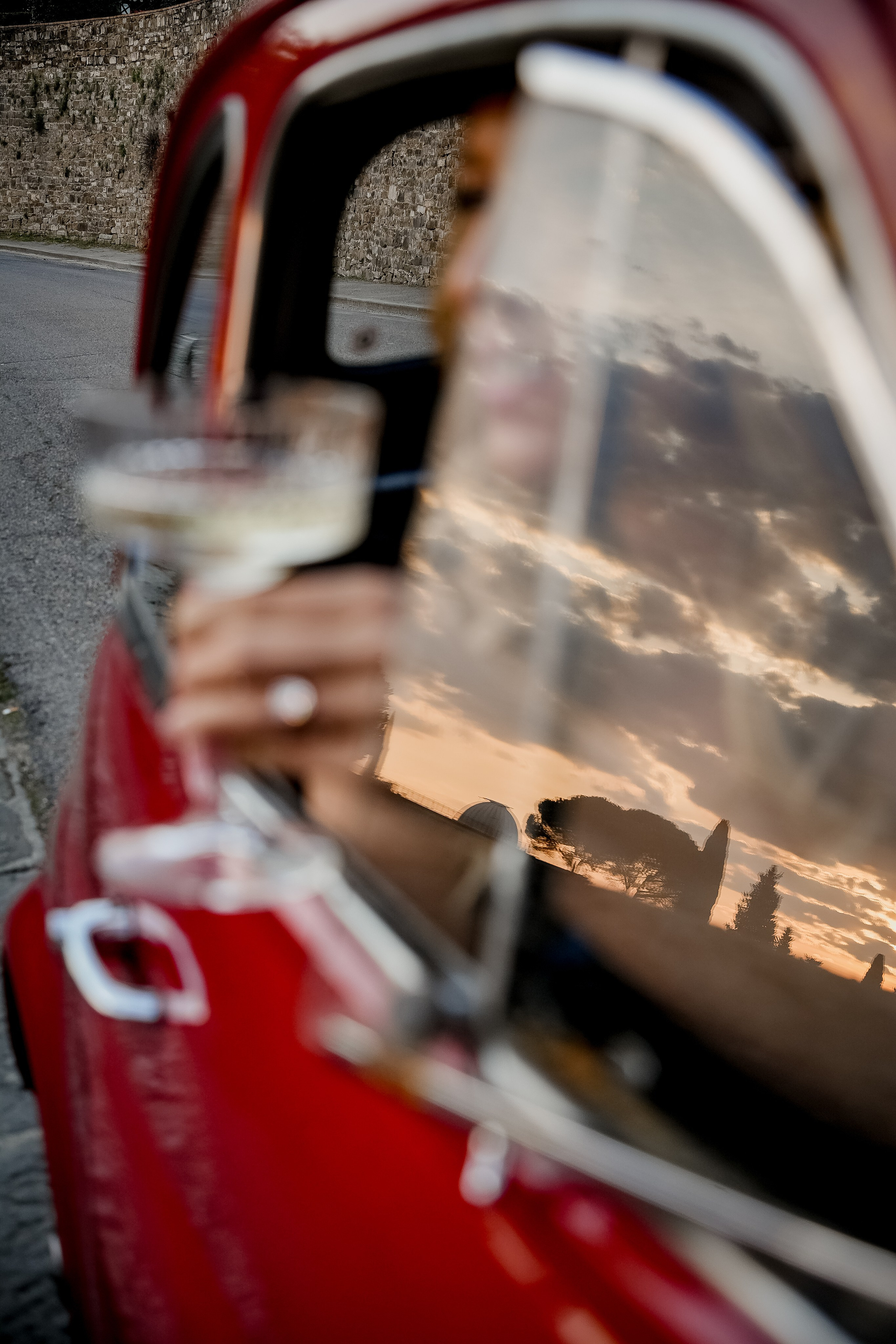 Photoshoot with Fiat 500 & Retro Cars. Wedding Photographer in Italy