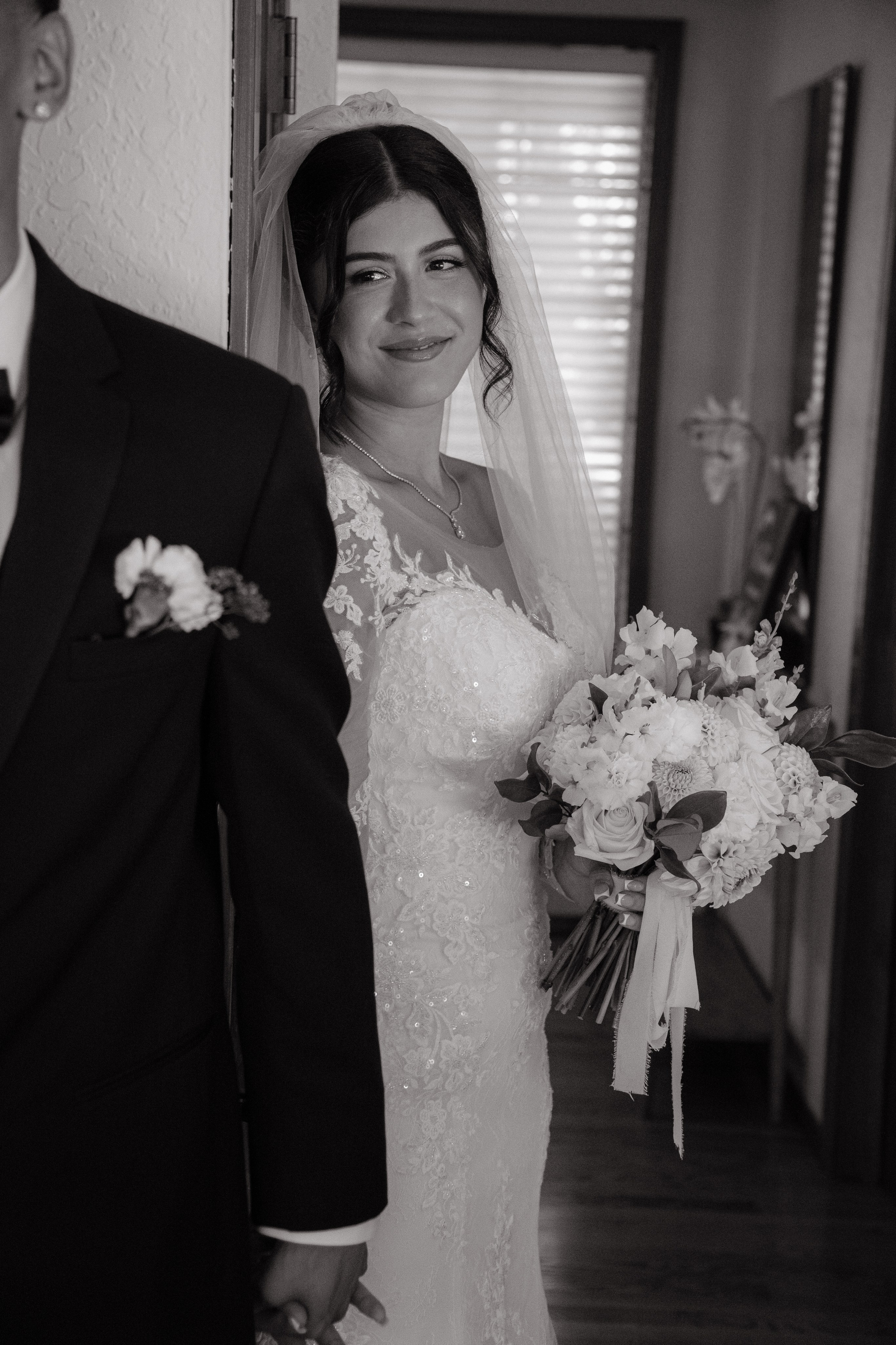 Arianna and Cristopher | Intimate Wedding. Photographer in Washington Sophia D