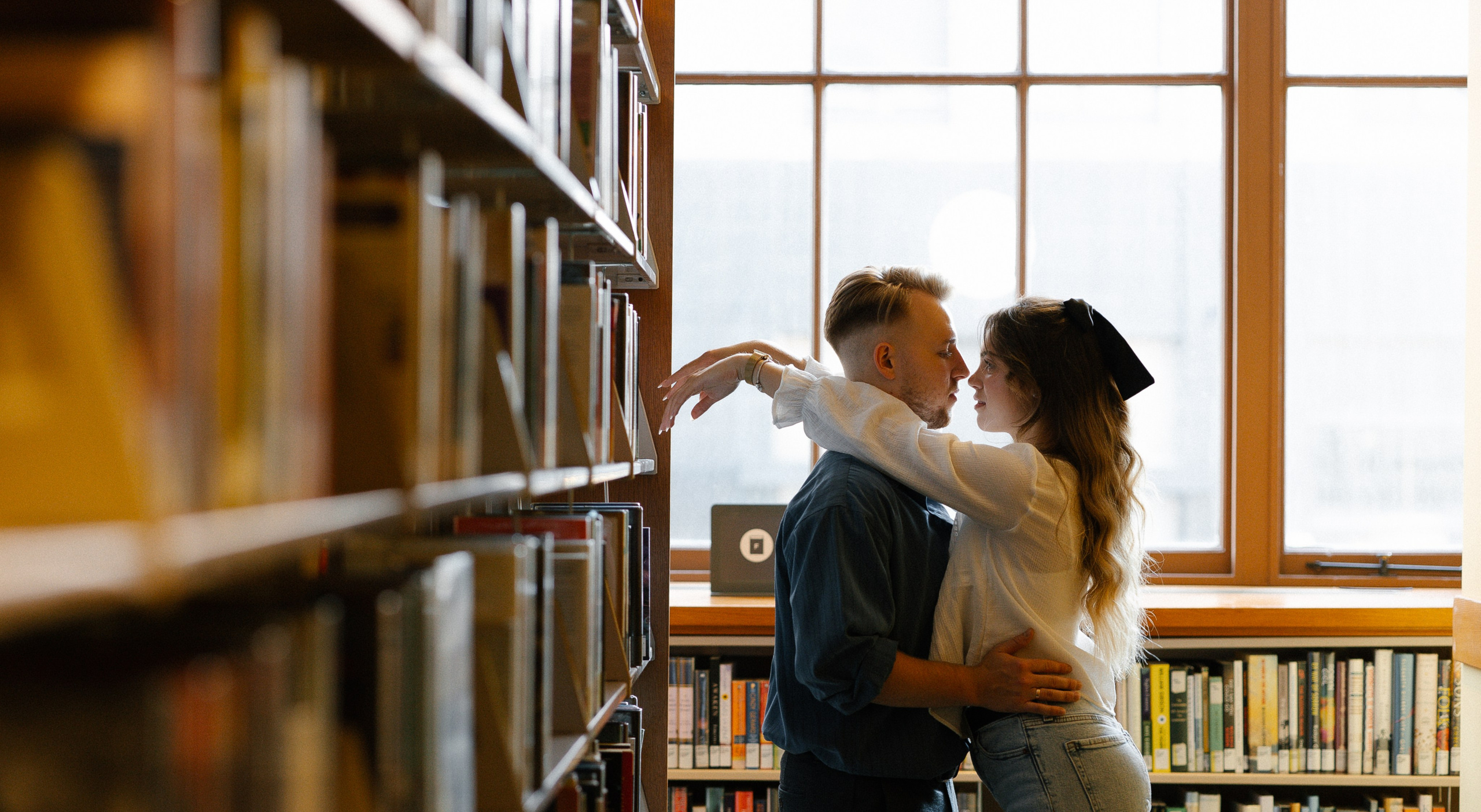 Central Library. Family photographer Oregon — Washington