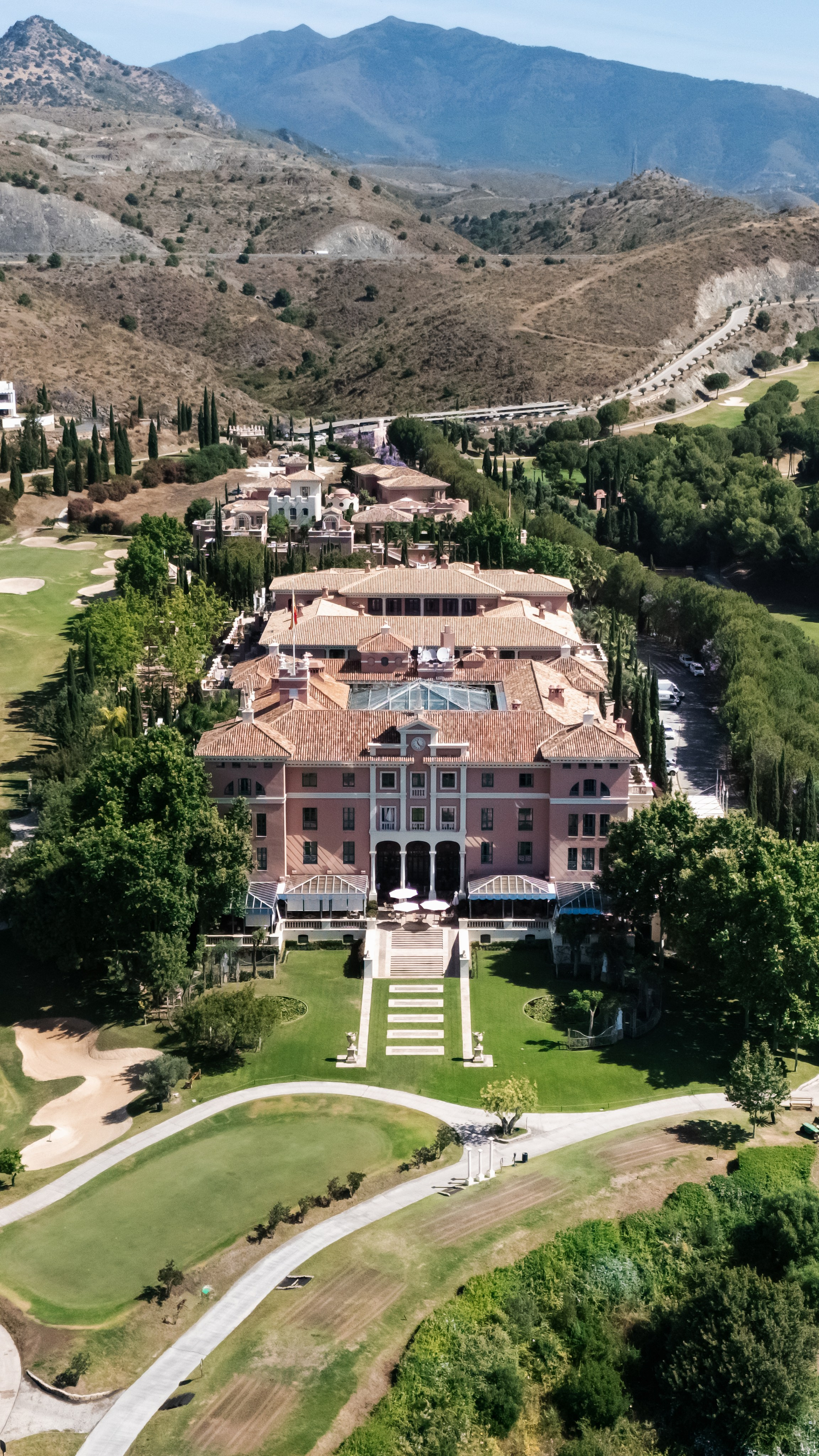 ANDREW & LYNN. Wedding Photographer in Marbella, Como, Tuscany, Cannes