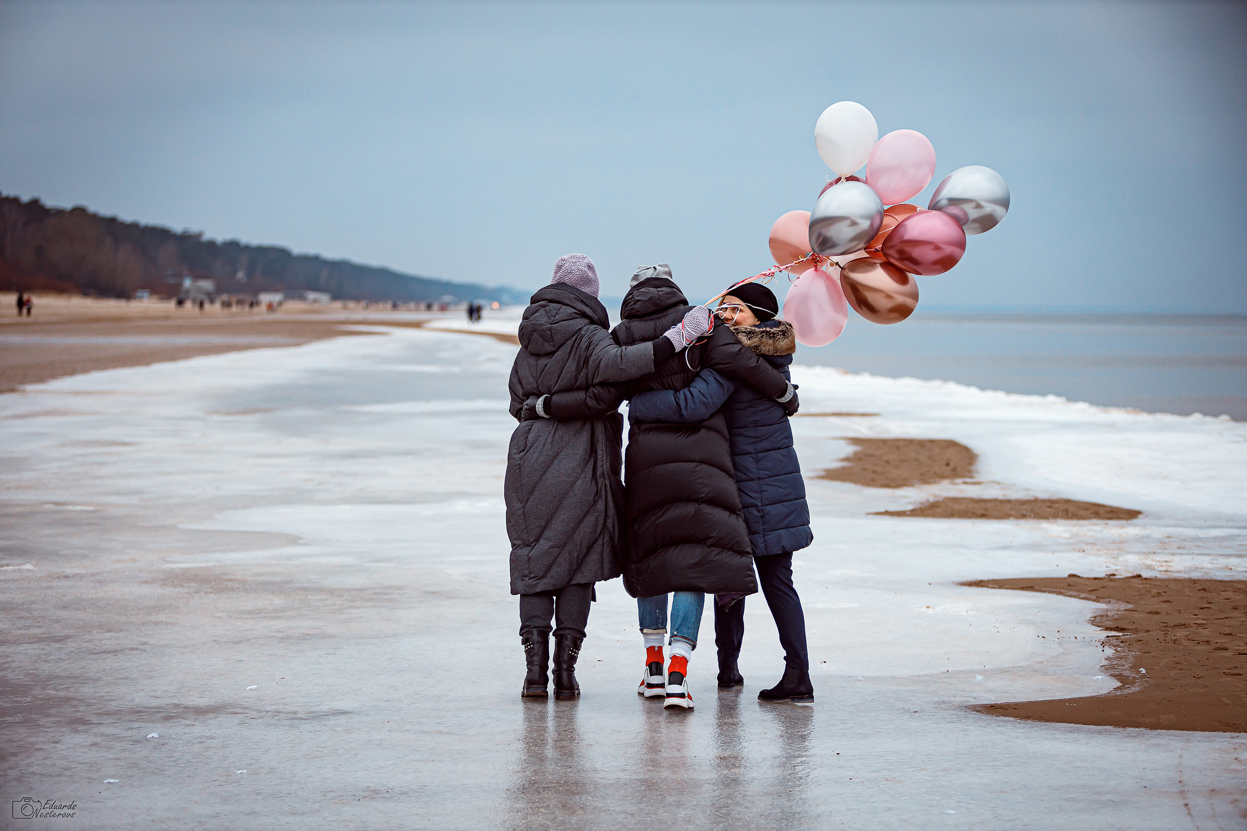 Girlfriends. Photographer Eduard Nesterov