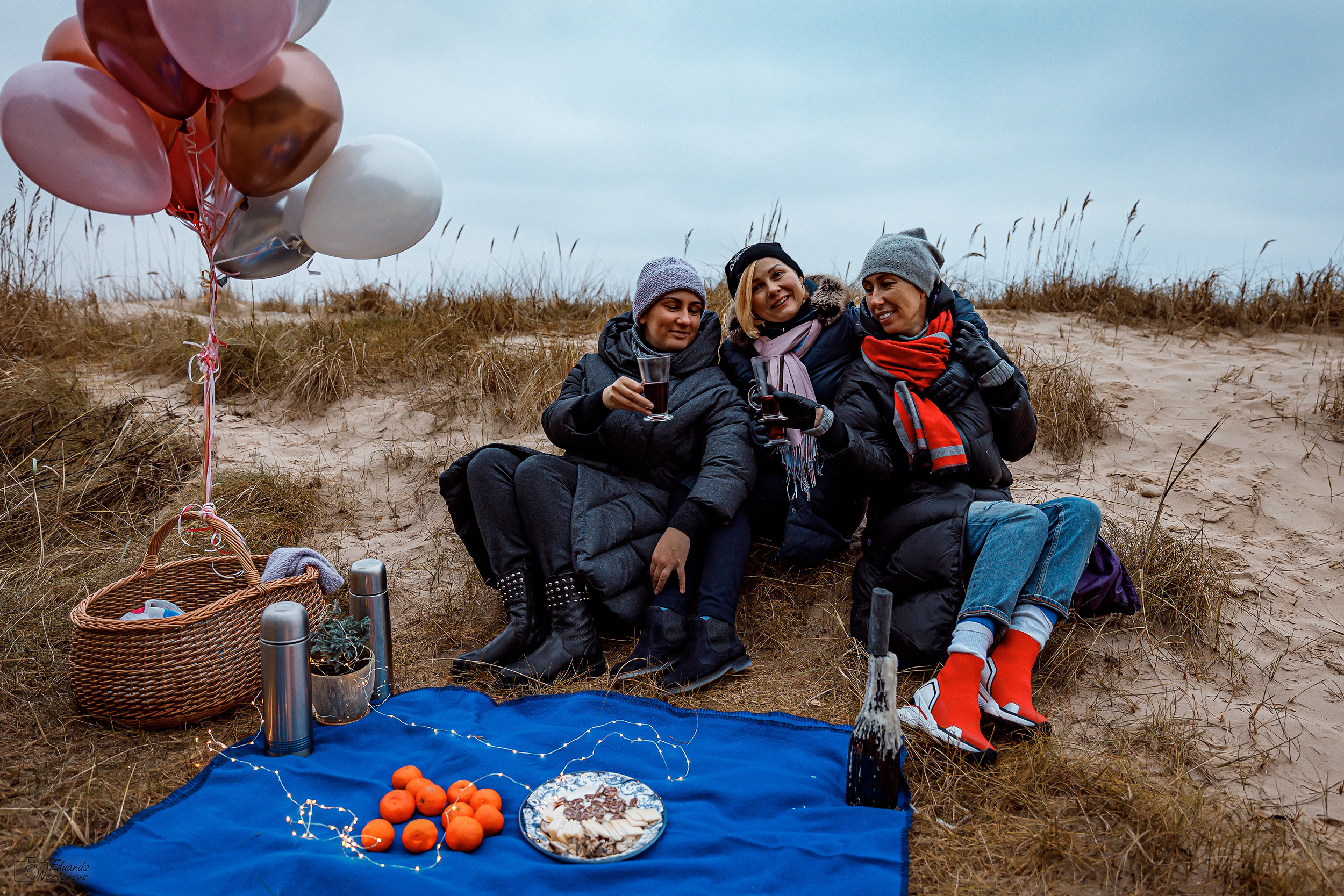 Girlfriends. Photographer Eduard Nesterov