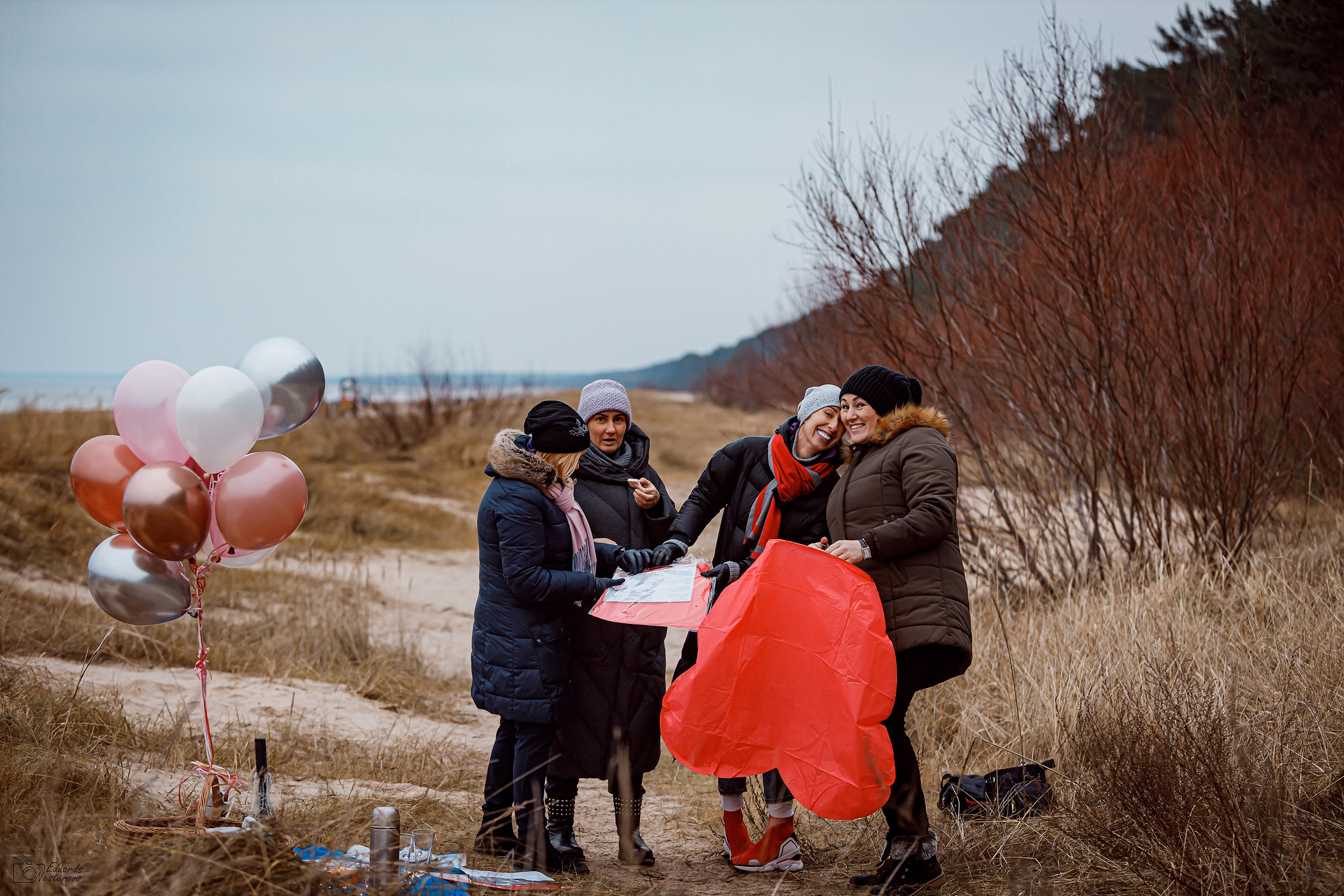 Girlfriends. Photographer Eduard Nesterov
