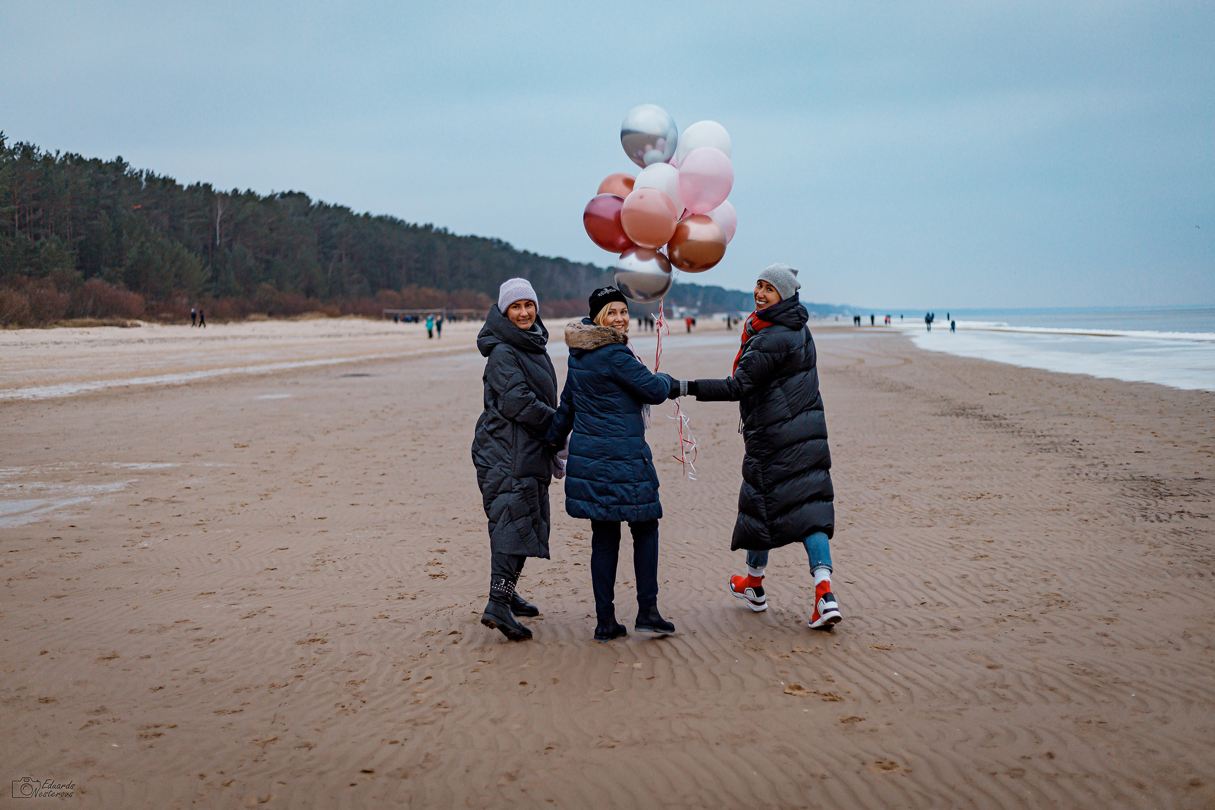 Girlfriends. Photographer Eduard Nesterov