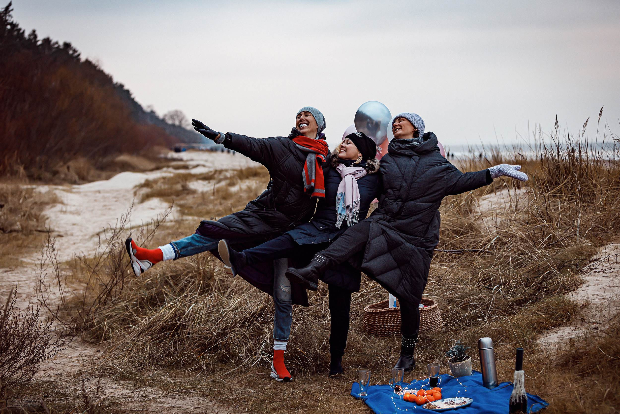Girlfriends. Photographer Eduard Nesterov
