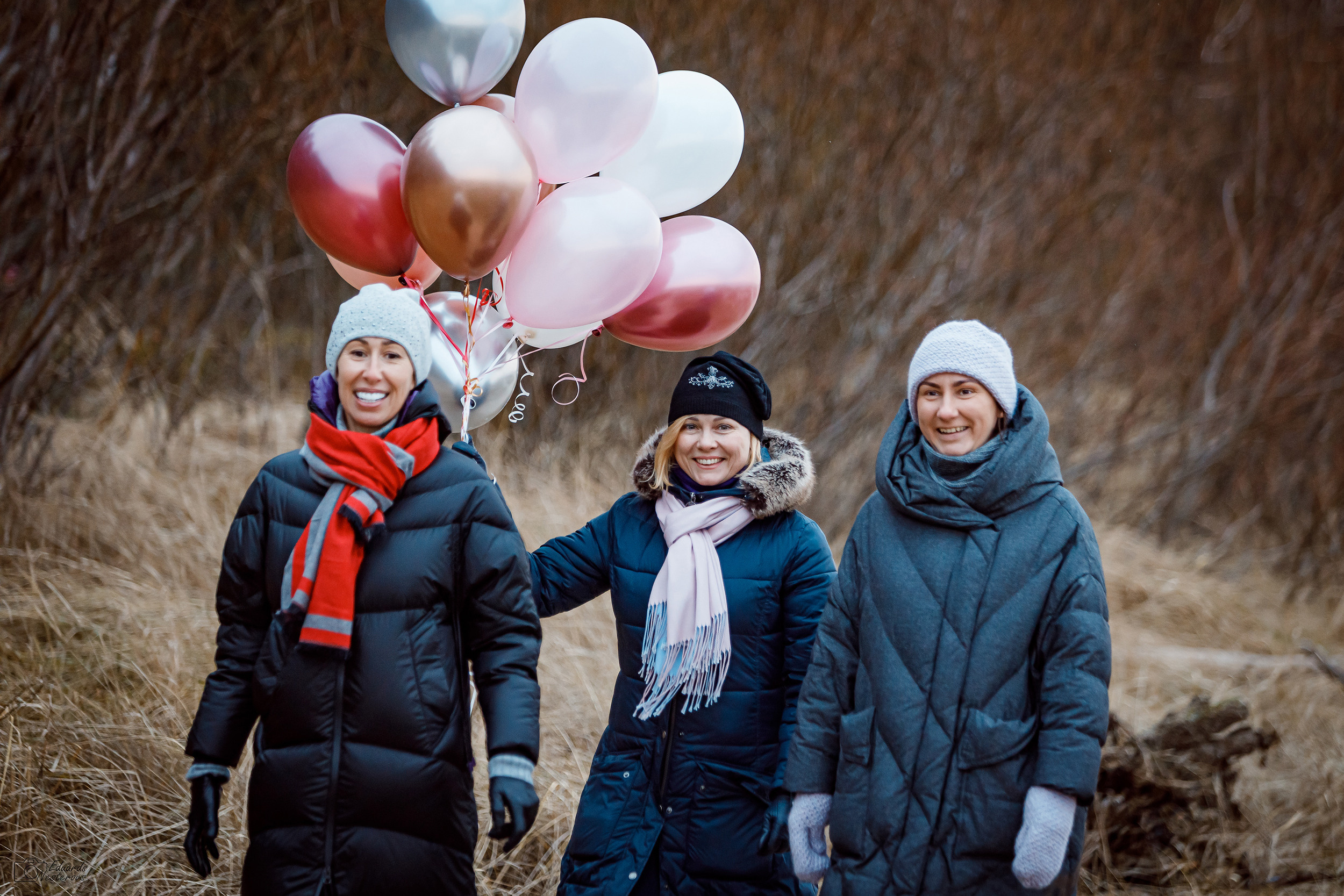 Girlfriends. Photographer Eduard Nesterov
