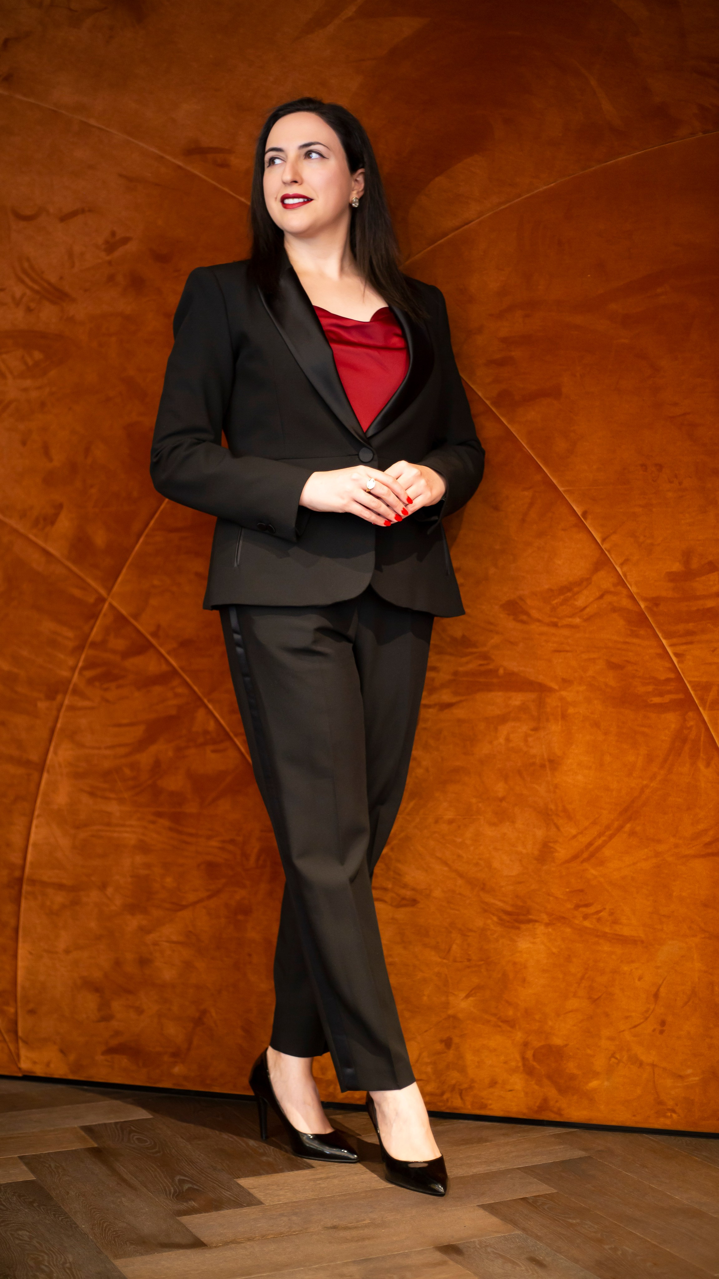ELINOR MOSHE. Main