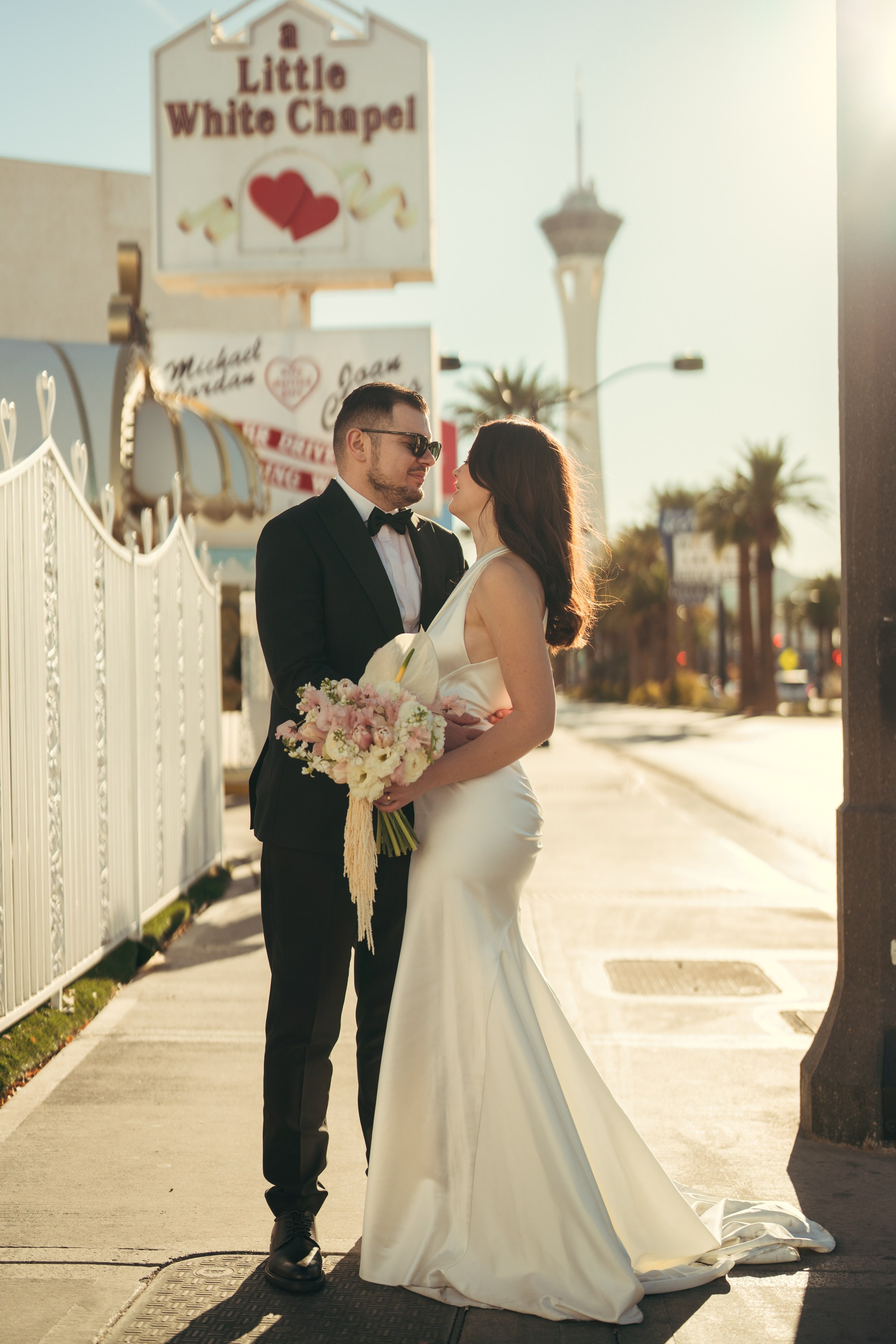 Zenaida&Eros. Wedding & elopement photographer Viktoriya Kravtsov. Las Vegas