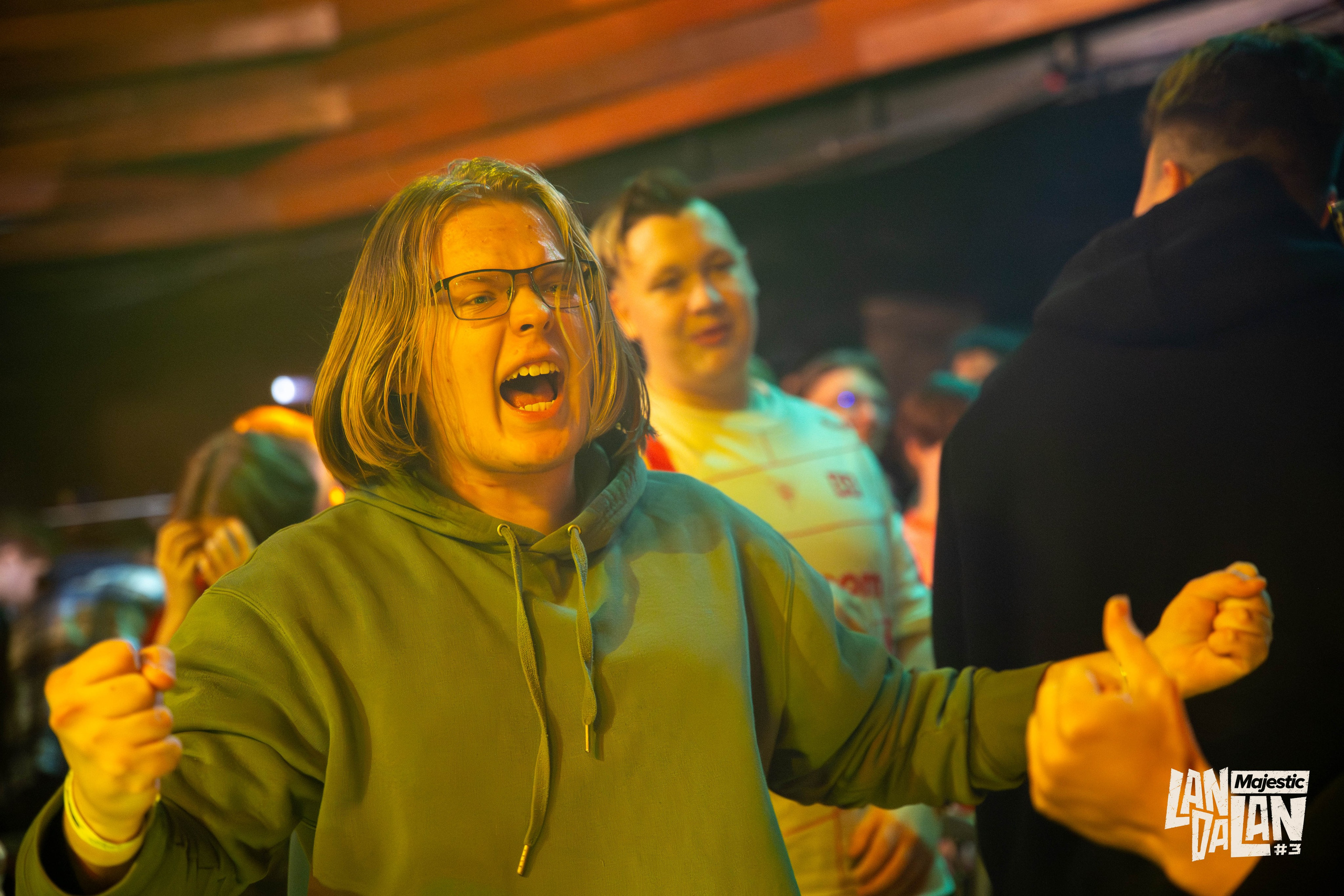 LanDaLan & FRAG & GLuck Yungstar & UCA