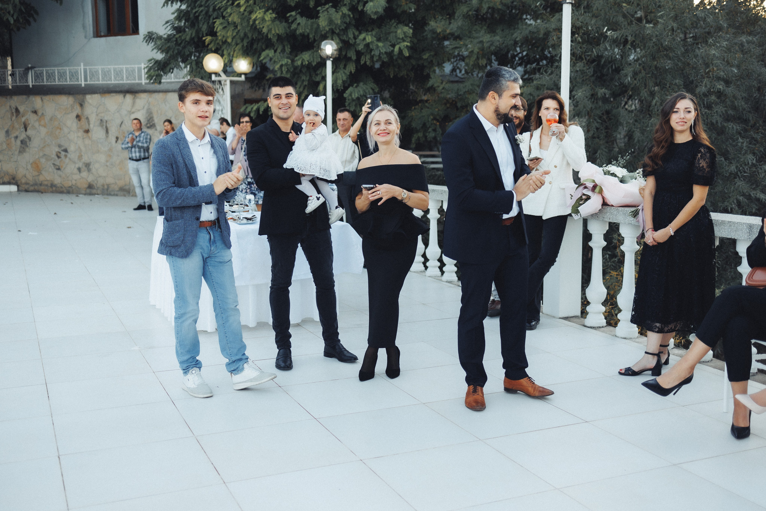 X & S. Fotograful evenimentului tău