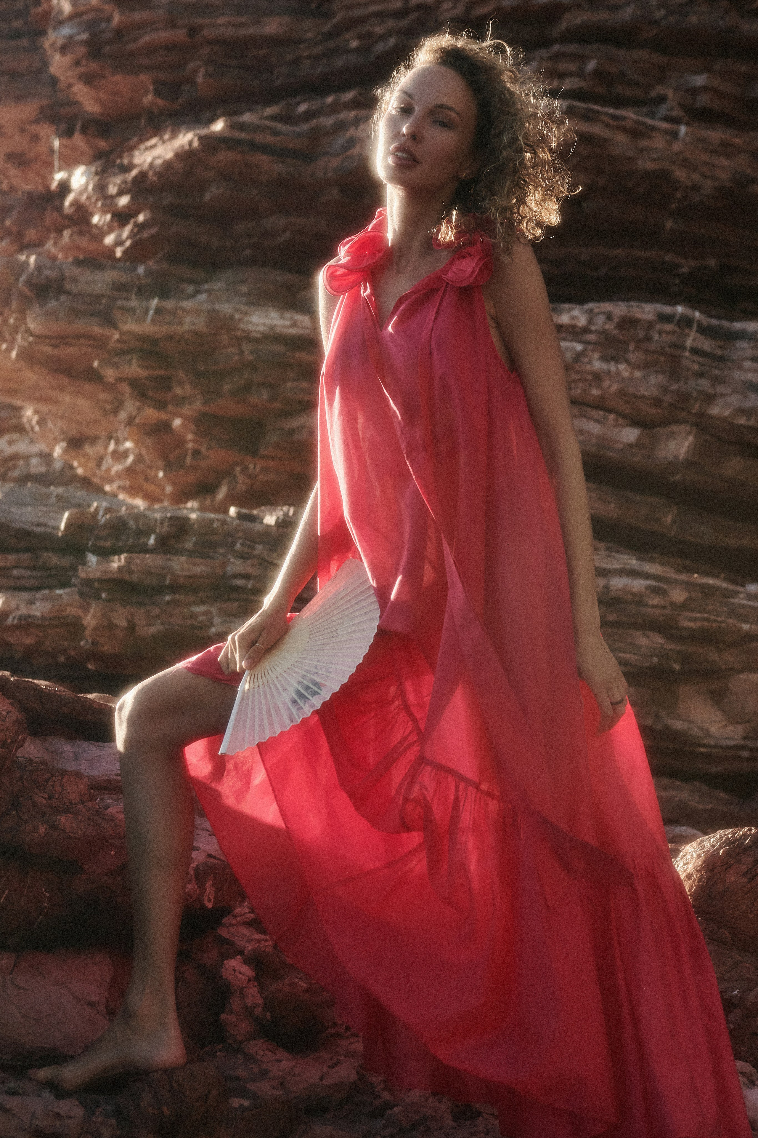 Anastasia. Minimalist brand photographer & videographer | Raw sincerity. Pure Form