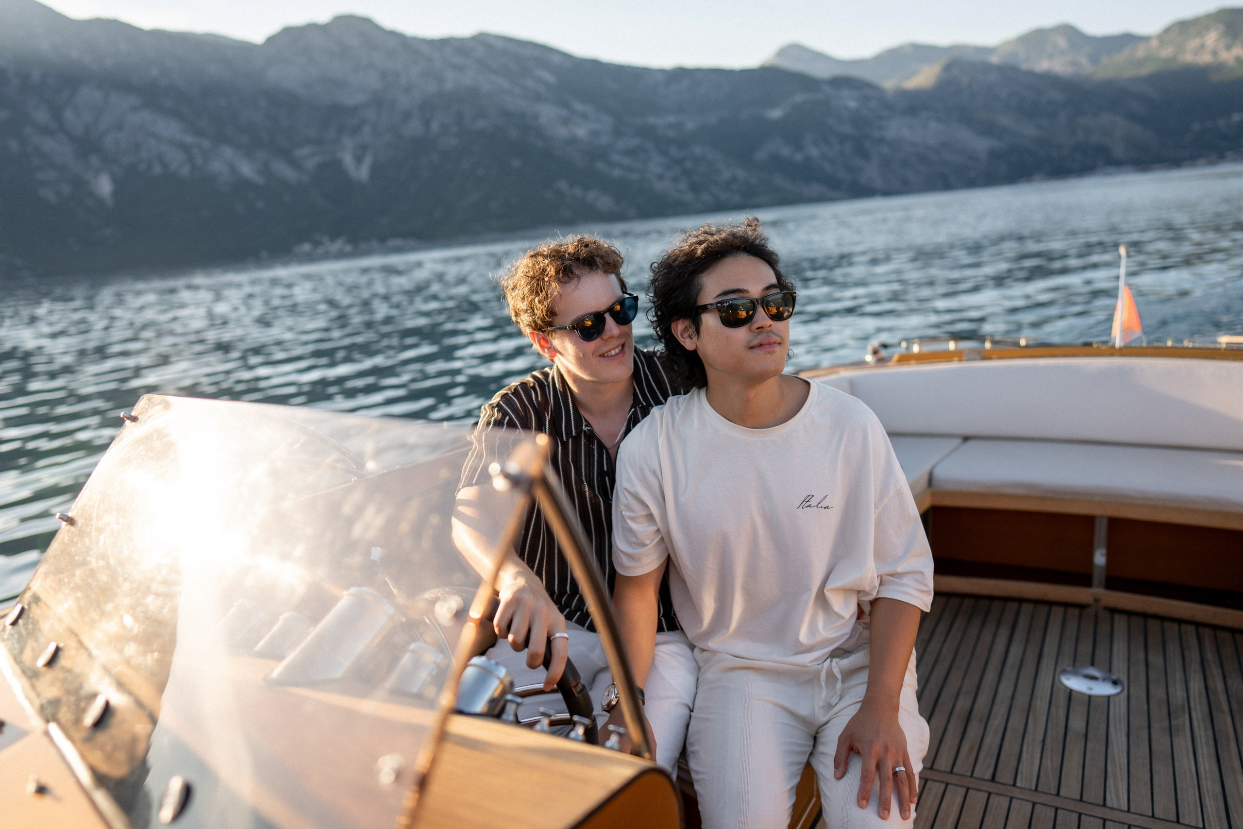 Perast Boat Proposal. Trouwfotograaf & videograaf in Montenegro | Maria & Vasilii