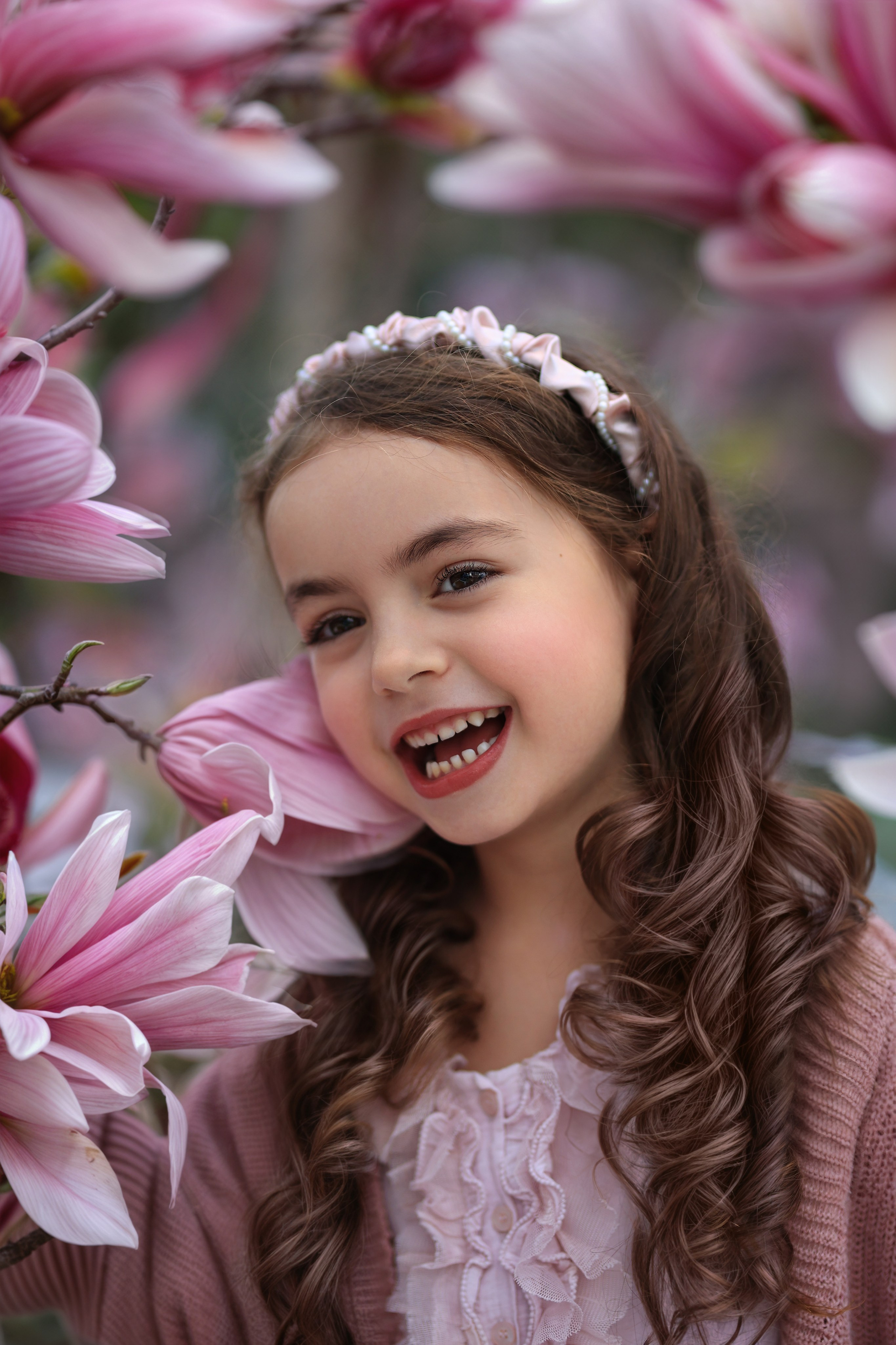 Photoshooting in magnolia. Photographer in Turkey, Antalya, Kemer, Belek, Side, Kas, Fethiye