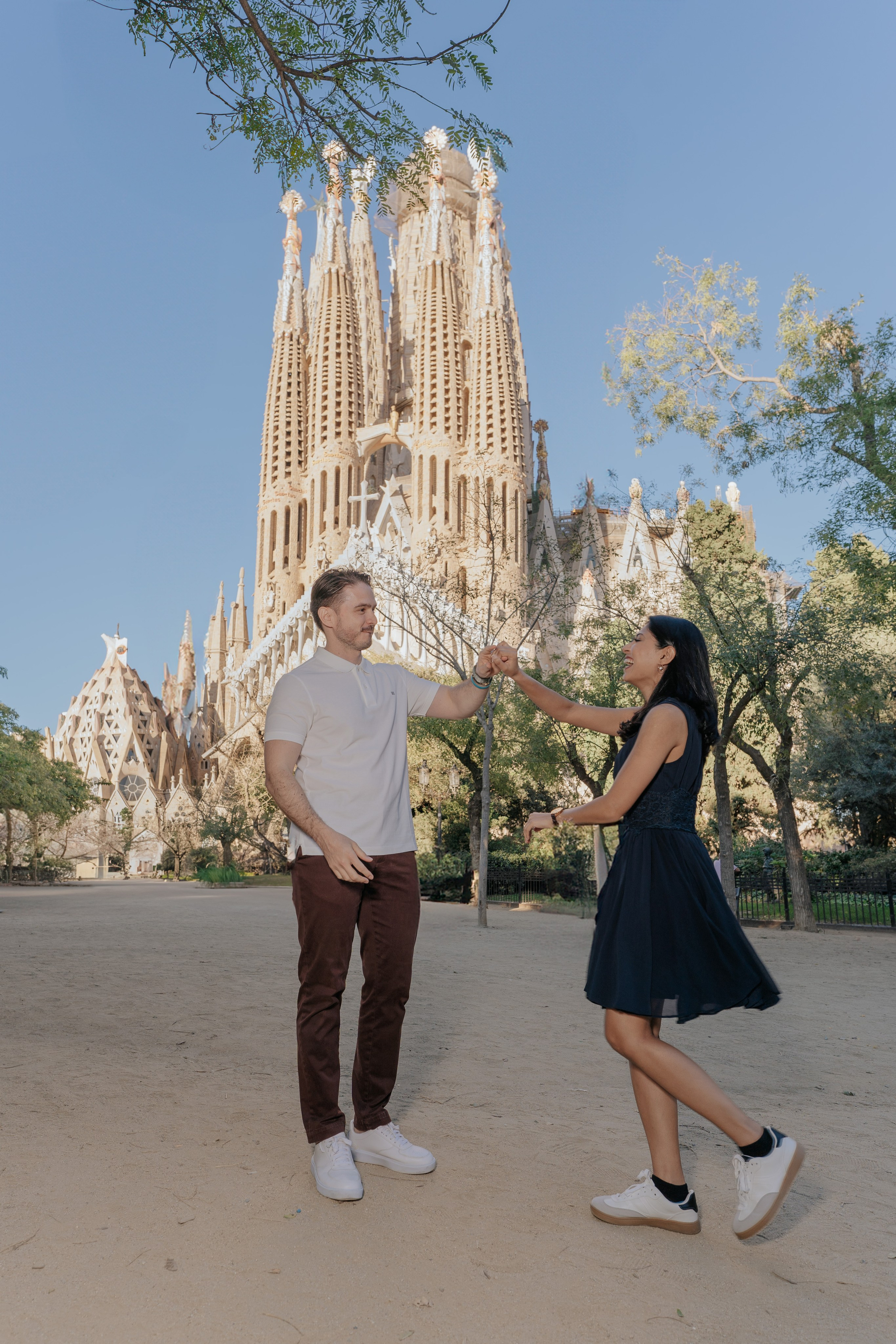 Barcelona Couples Photoshoot Ideas — Photographer in Barcelona, Spain