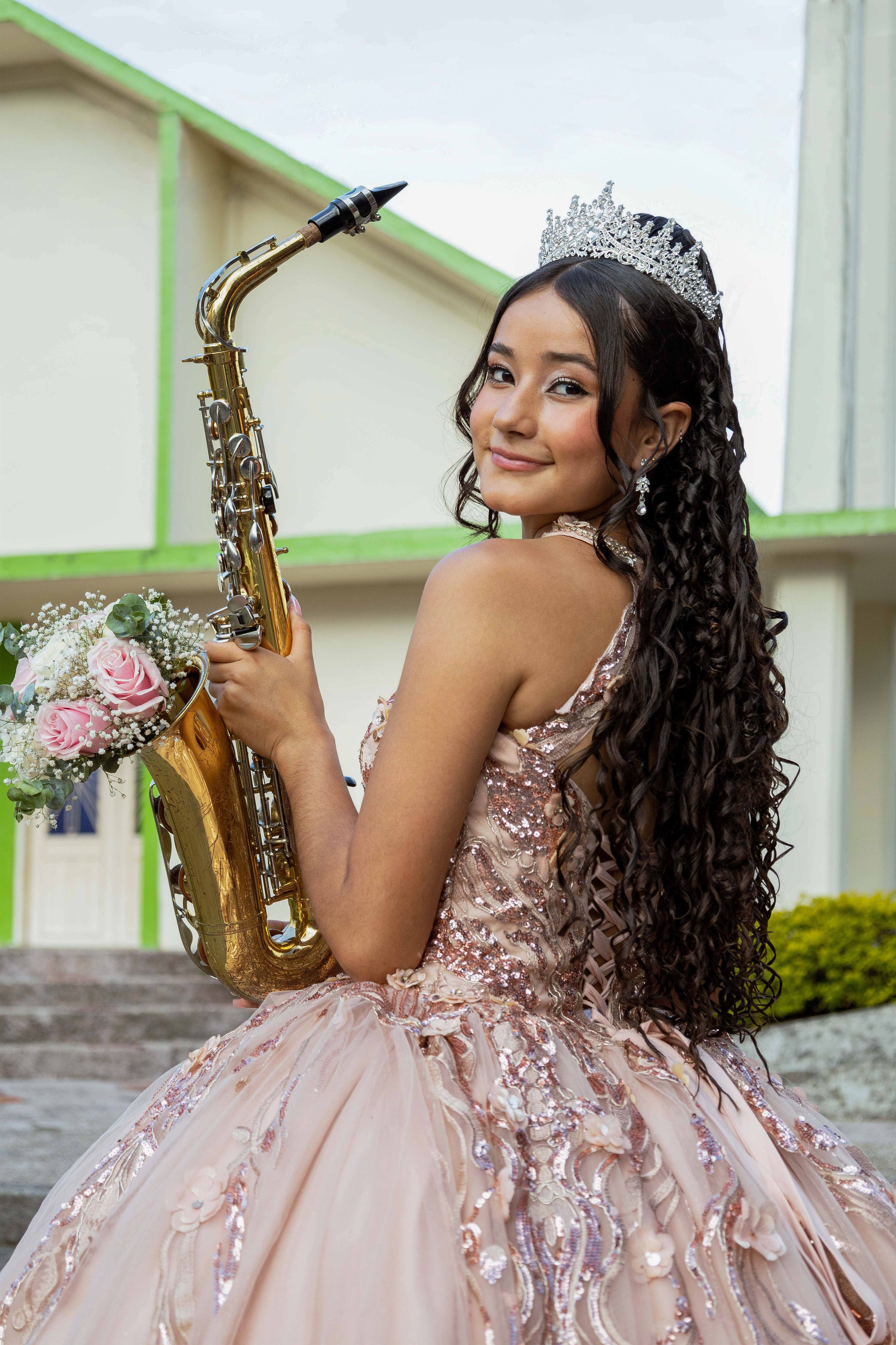 Fotógrafo para fiestas de 15 años pre 15 años álbum de fotos para 15 años fotografías de princesas las mejores fotos de 15 años. Fotografía profesional para su evento en Caldas por SERFOTOGRAFÍA