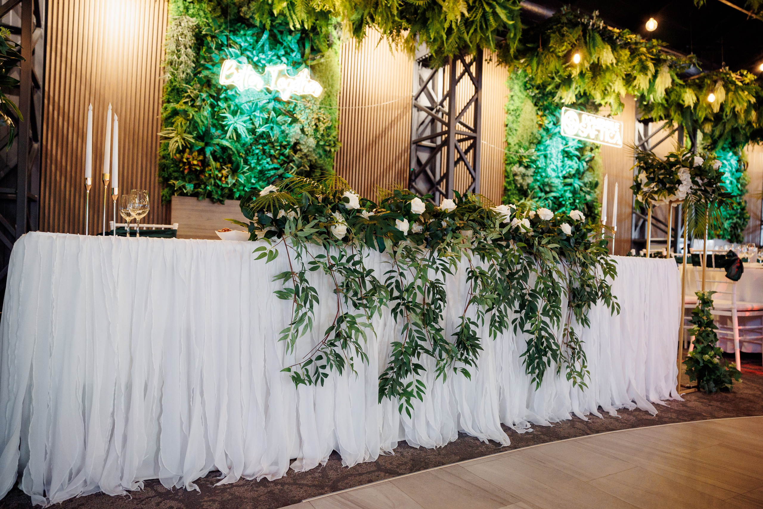 Raluca & Bogdan - Domeniile Saftica. MDimaFotoStudio. Fotograf de nuntă, evenimente private și de familie