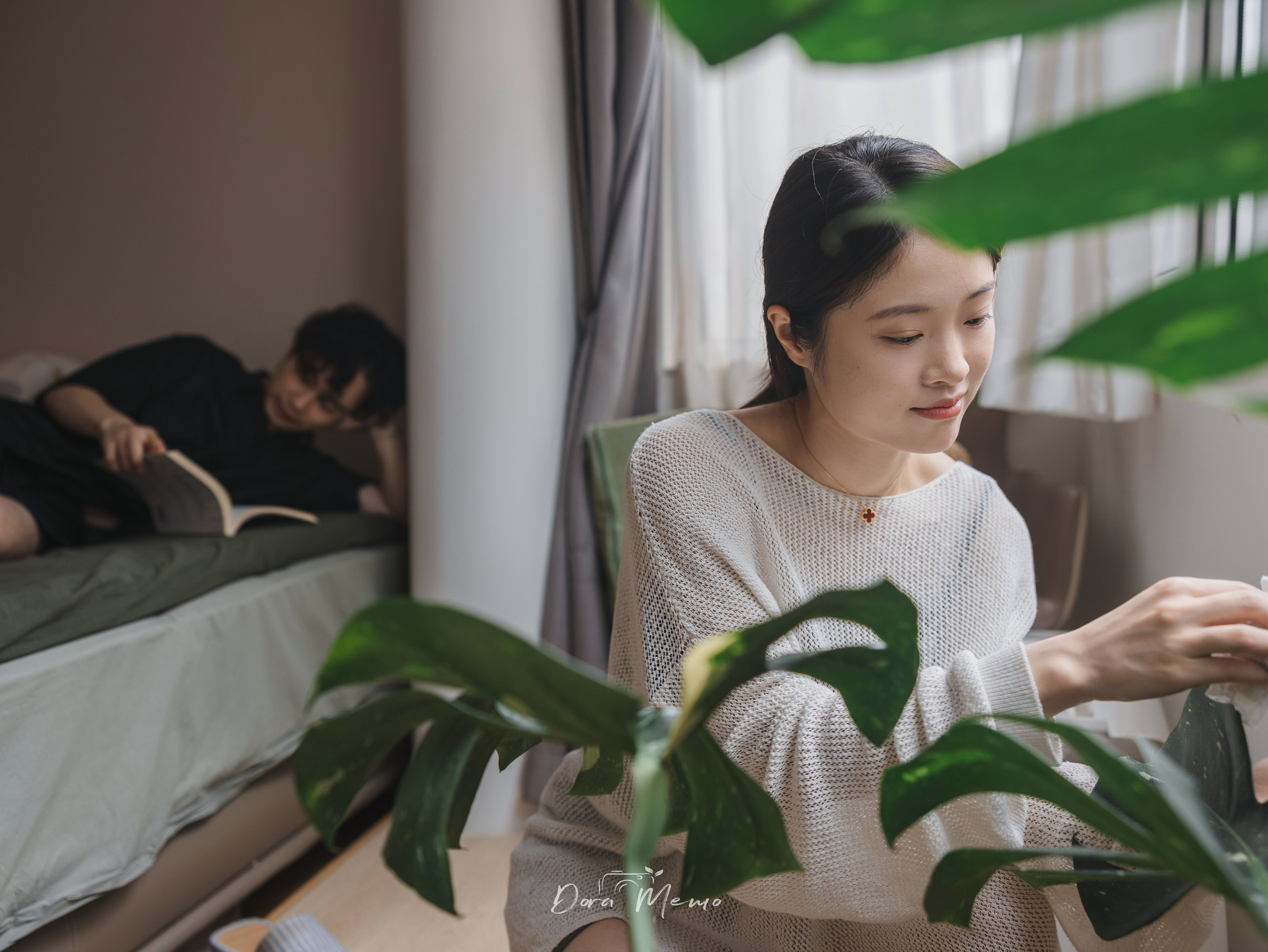 Shanghai Pet Family Photography | A Warm At-Home Session with Two Cats