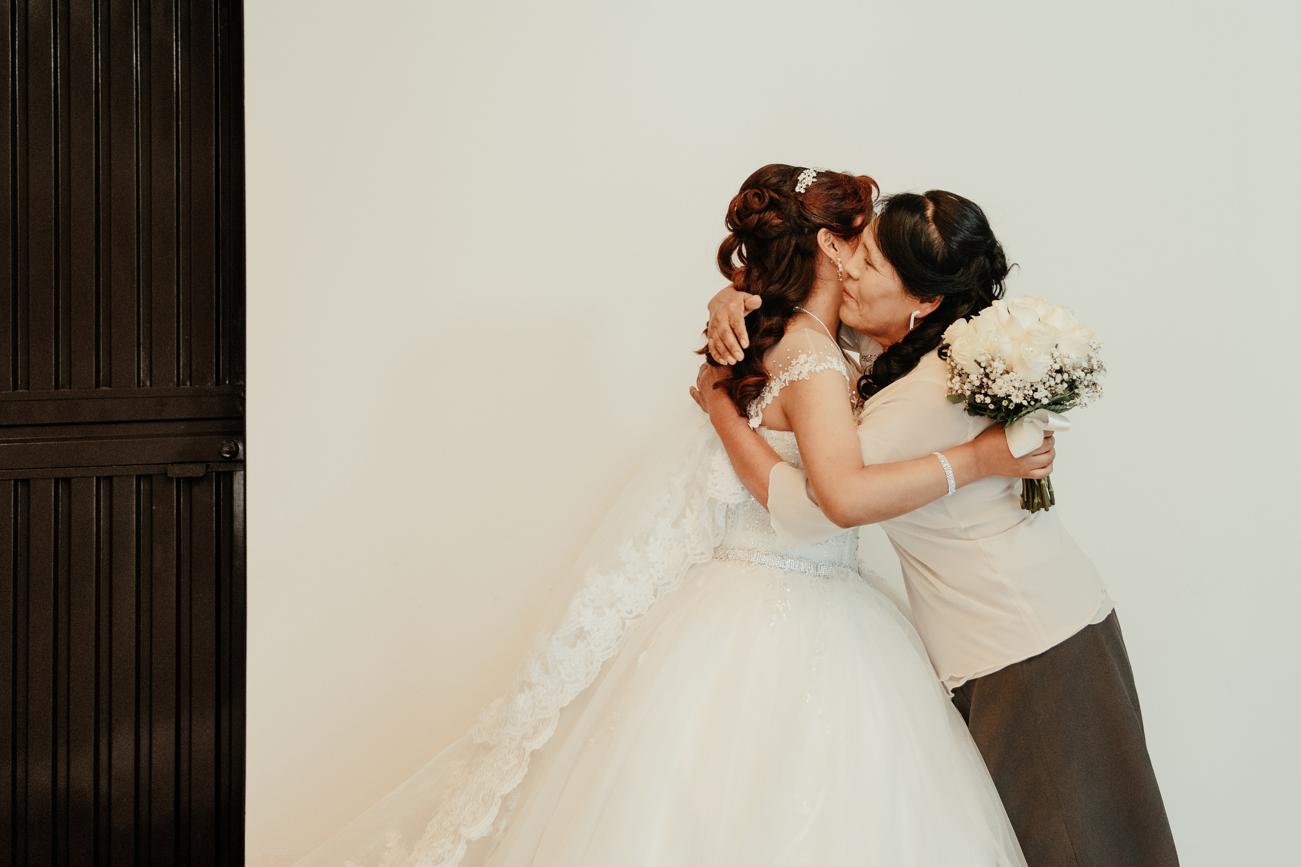 VANESSA + FRANKLIN BODA RELIGIOSA. Studio KVTA | Fotografía y Video de Bodas en Arequipa