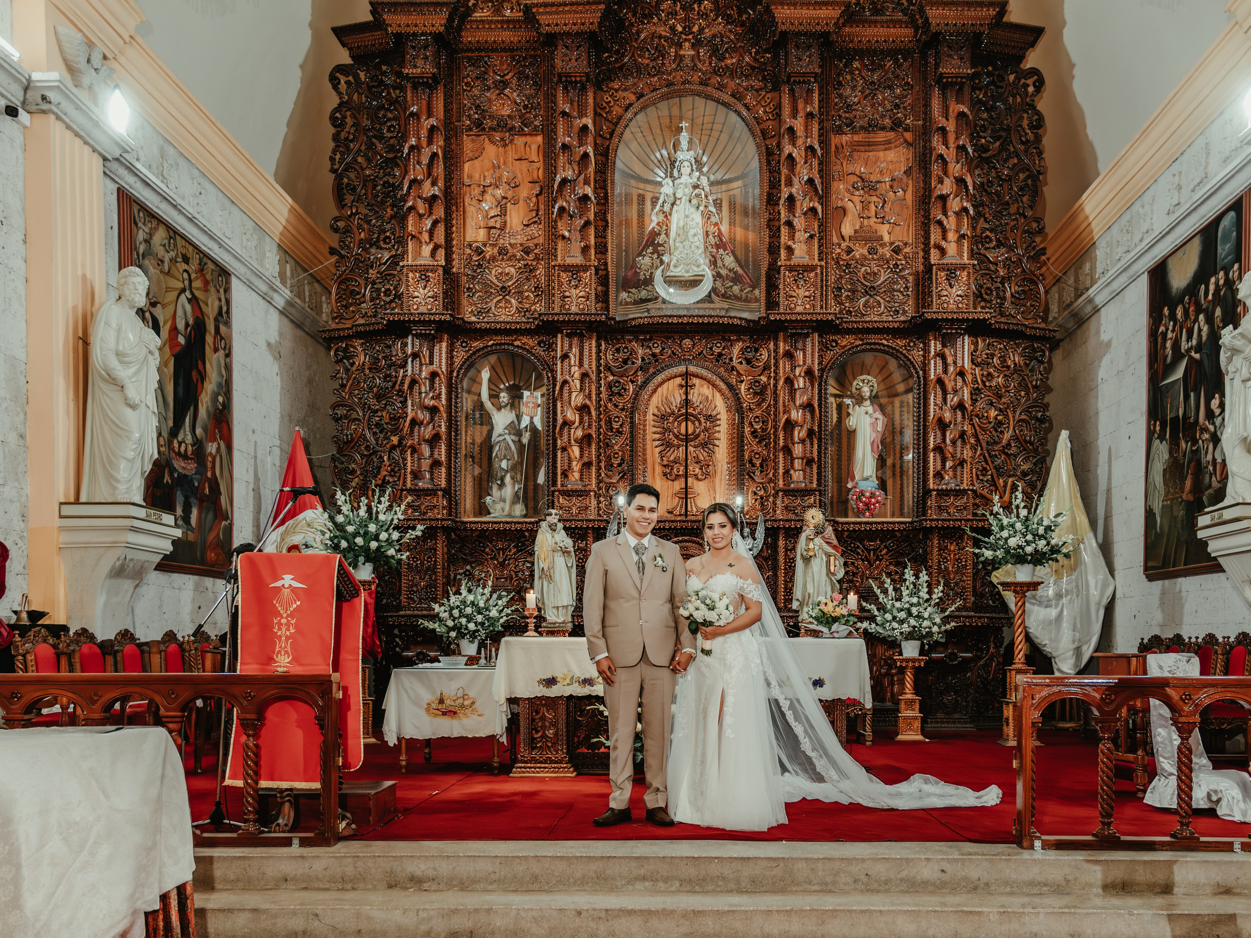 CARLA Y MARIO BODA RELIGIOSA. Studio KVTA | Fotografía y Video de Bodas en Arequipa