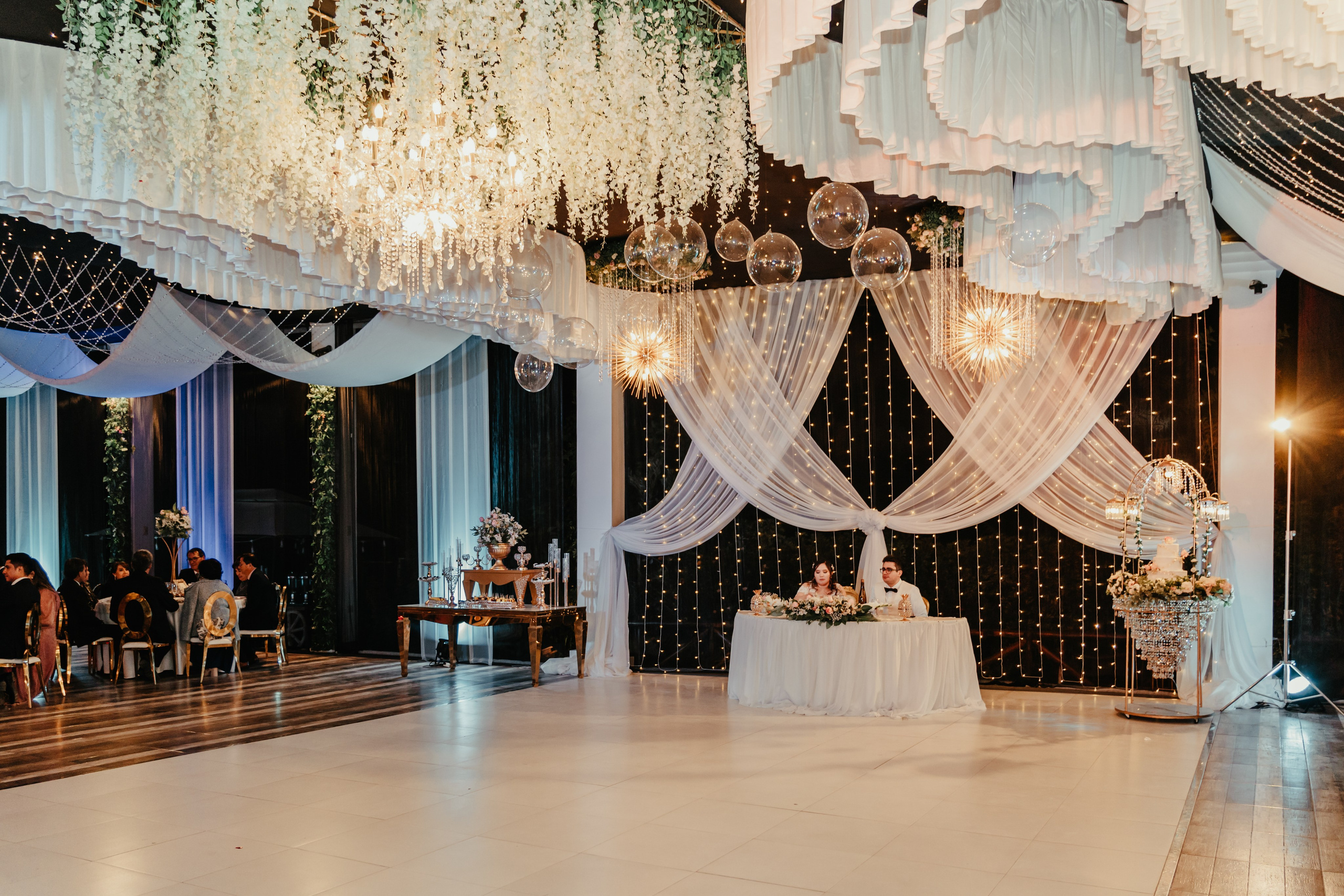 VANIA + LUIS BODA CIVIL. Studio KVTA | Fotografía y Video de Bodas en Arequipa