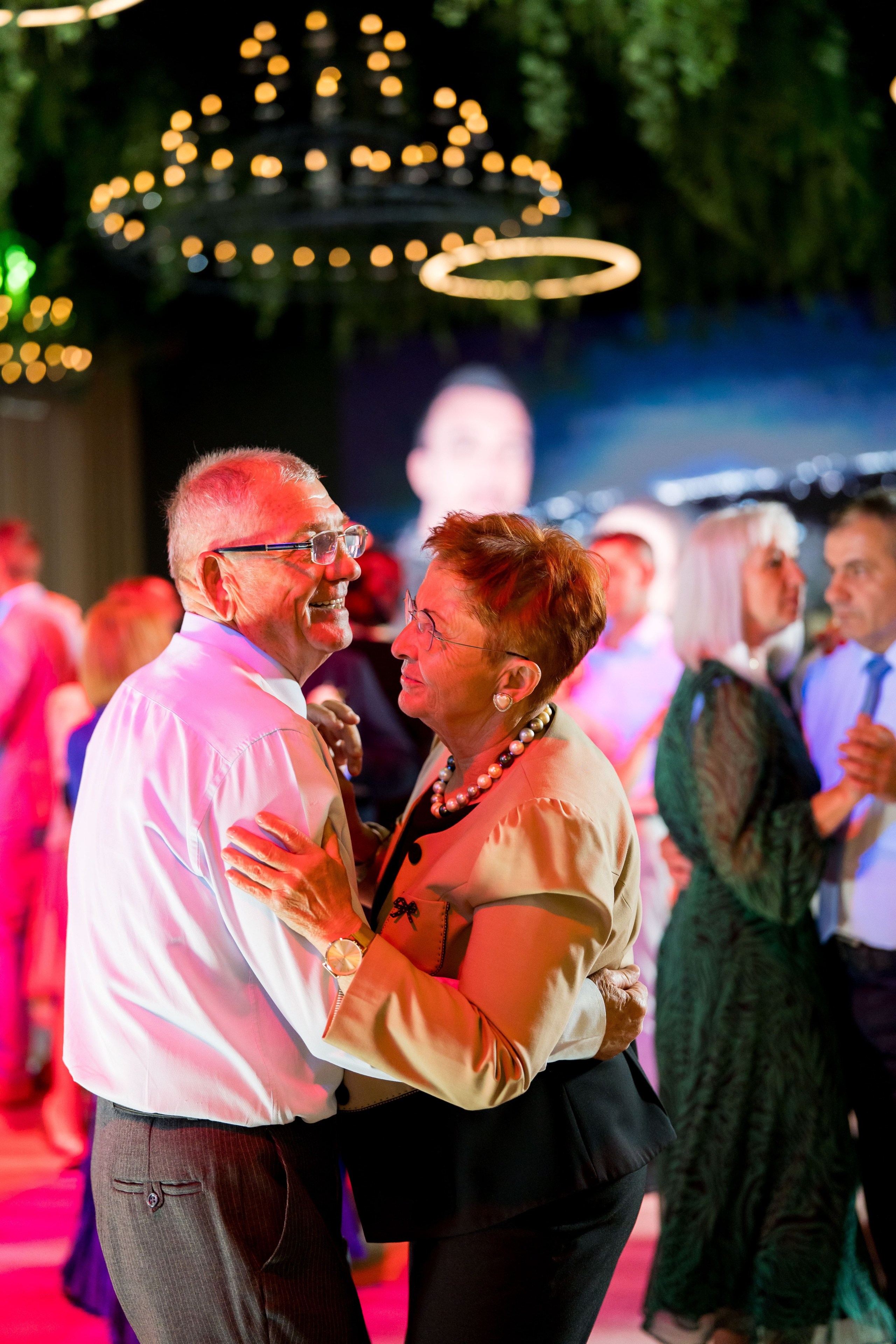 PARTY. Gabriel Florea — Fotograf nuntă București