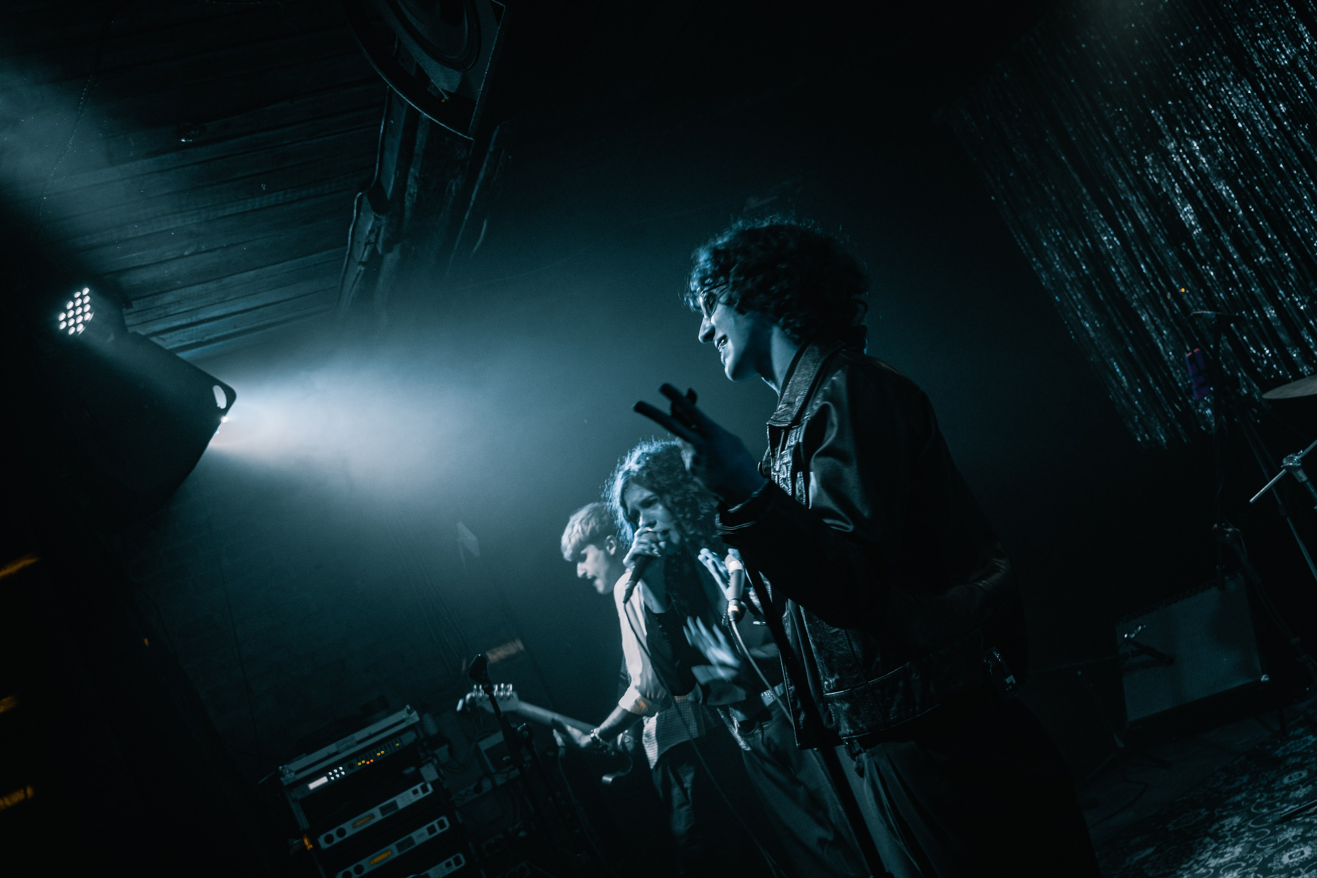 THE CURLY. Photography of Fujicolor.104