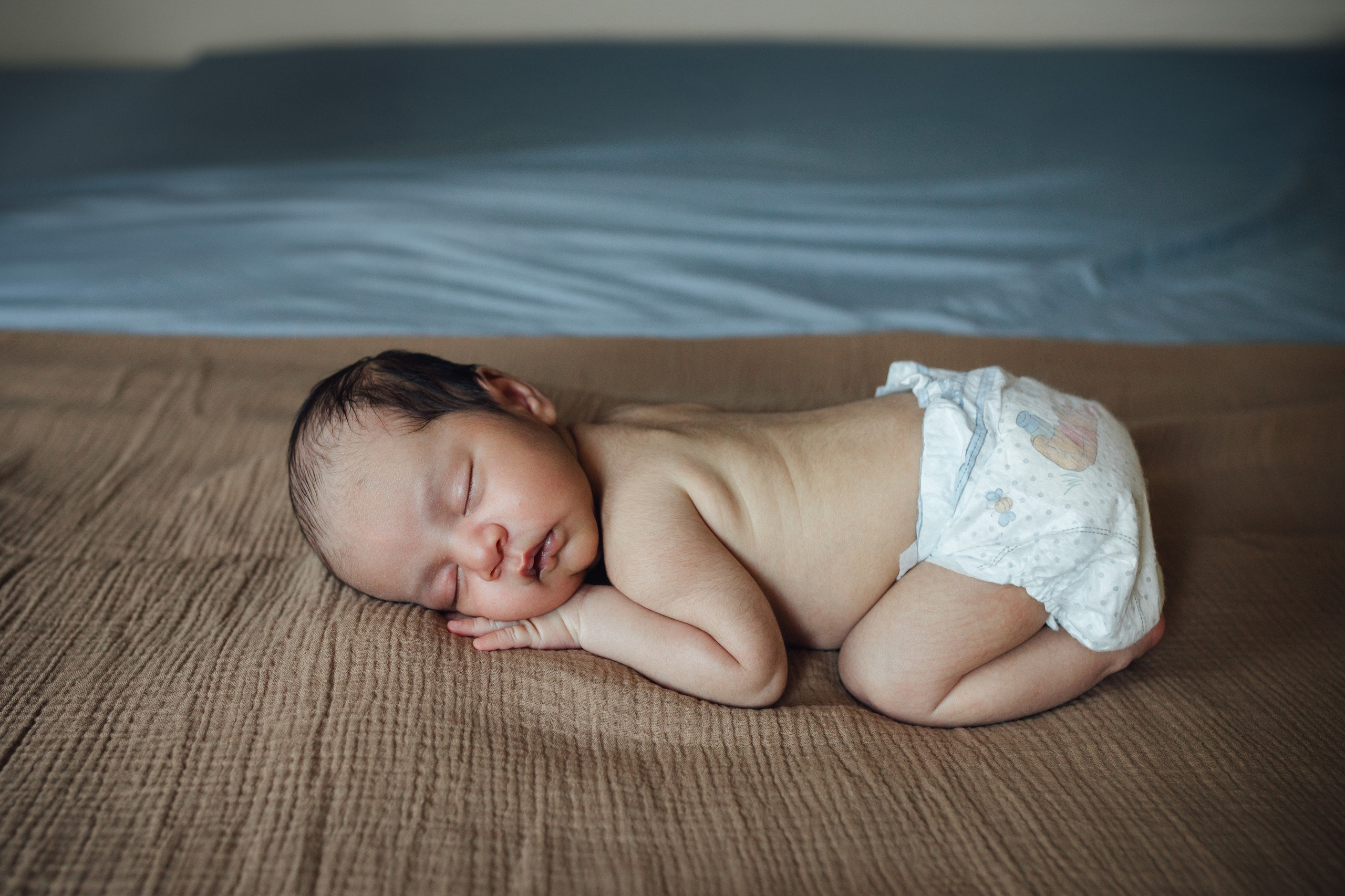 Cozy Home Photo Session. Maternity, newborn photographer in the Bay Area|Iryna Rakivnenko