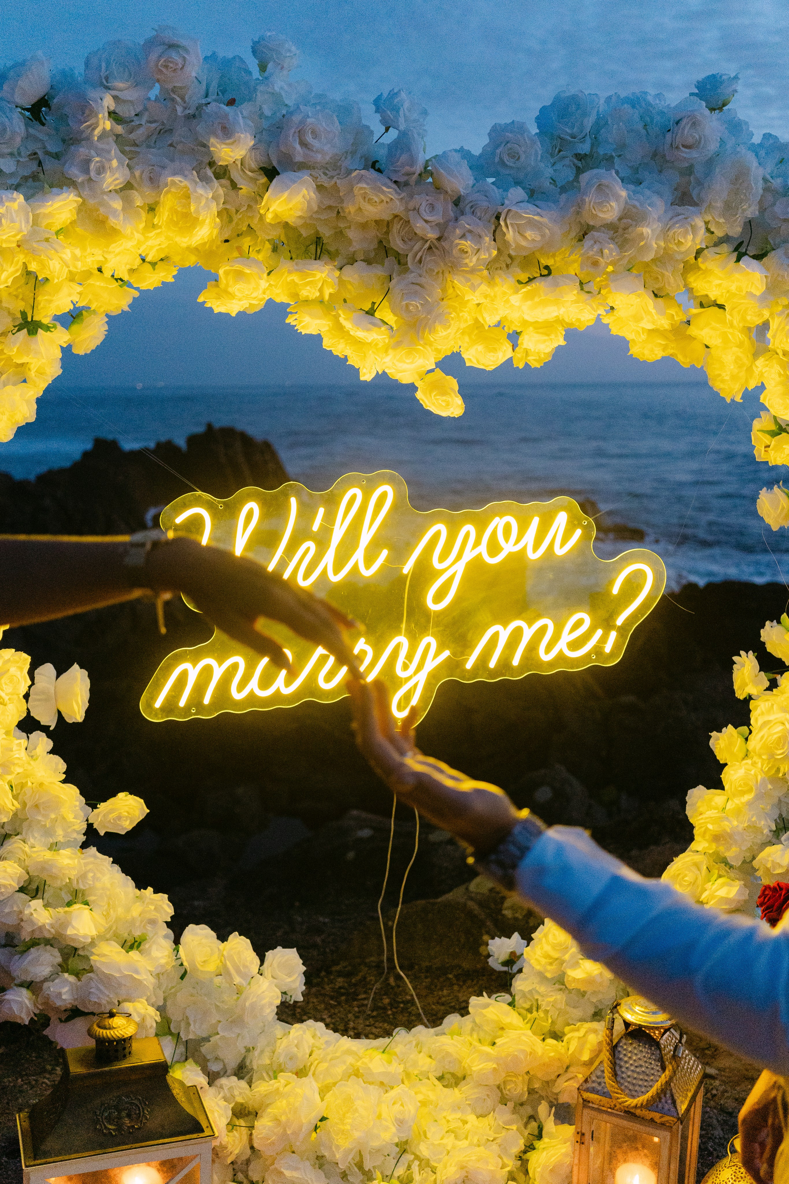 Wedding Proposal at the Beach. Davi Valente