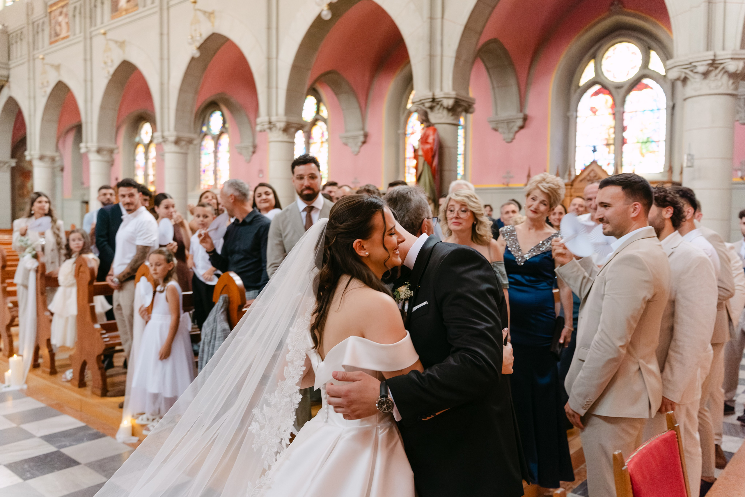 Casamento Isabel & Freskim em La Chaux-de-Fonds e Neuchâtel, Suiça. Fotógrafo de casamentos e destination wedding no Porto, Portugal — Davi Valente | Lisboa, Douro, Roma e Lago de Como