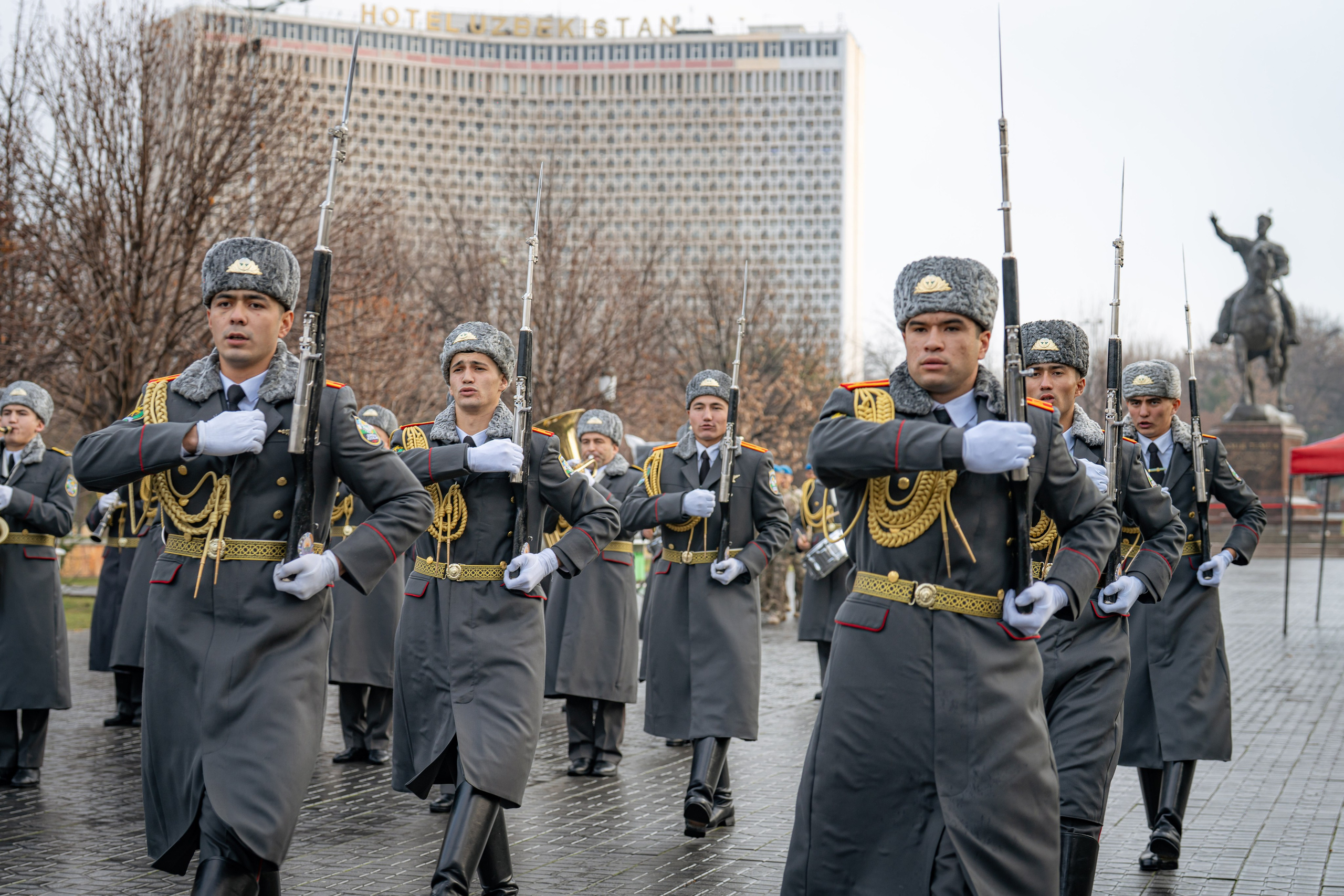 В Ташкенте прошел парад ко Дню защитников Родины. Георгий Намазов | Фотограф в Ташкенте