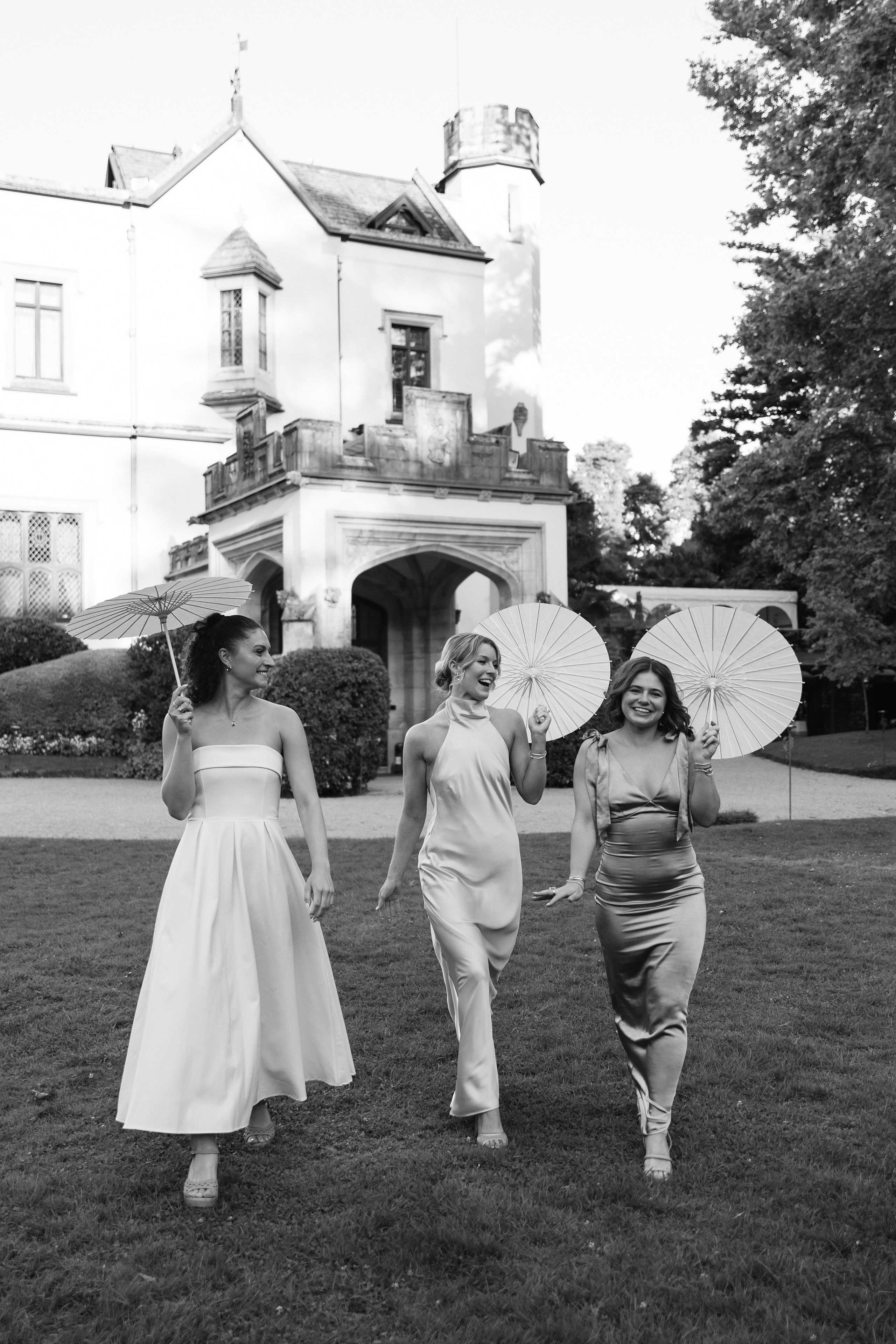 Wedding Photographer Lake Maggiore Como Italy. Wedding Photographer Rome Tuscany Como Sicily Puglia Amalfy Italy- Oksana Savenchuk