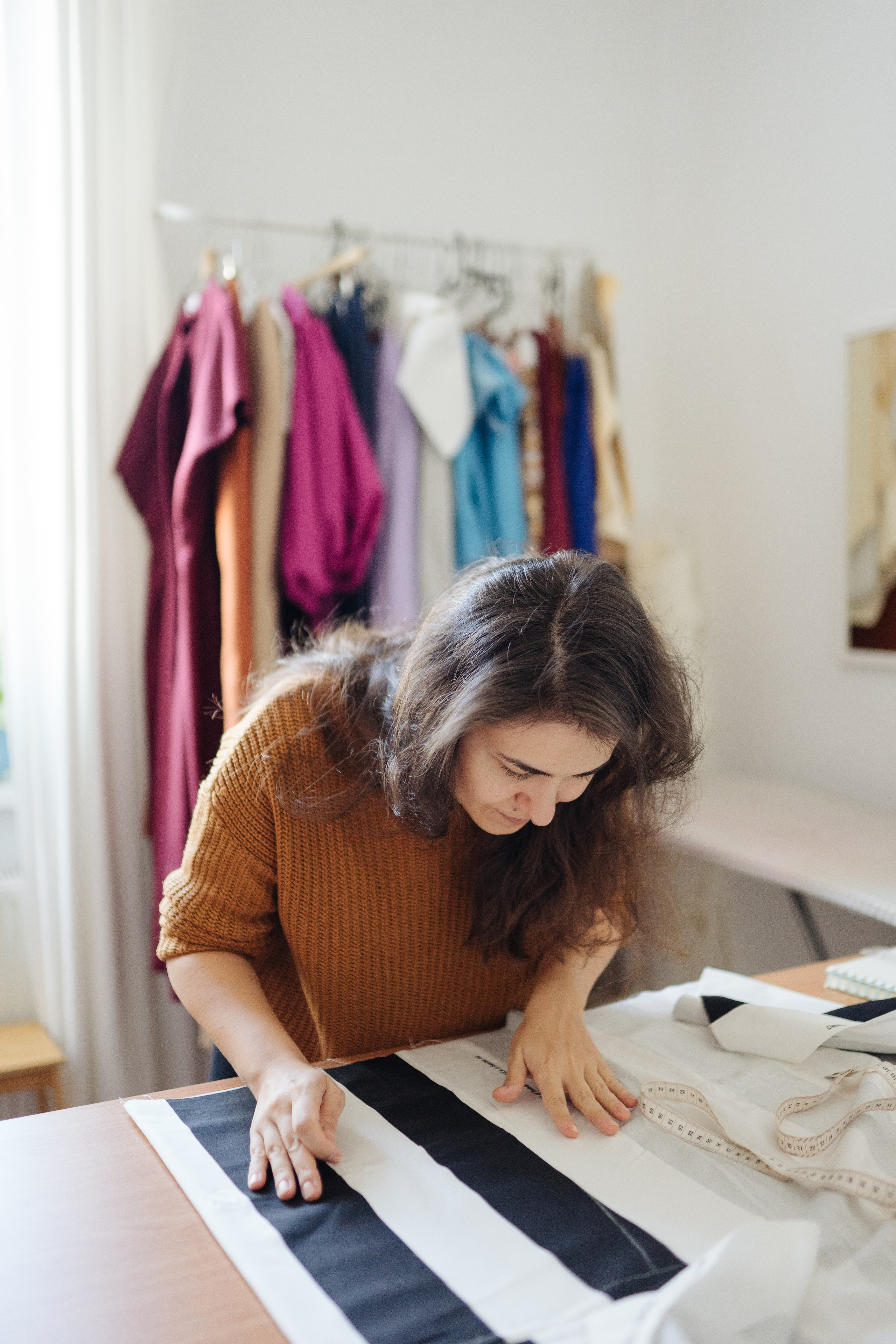 Fotografie de Portret Brașov | Artist Mădălina Beda. Madalina Beda- Artist vizual, fotograf, doula la nastere, consultant babywearing Brasov si in toata tara
